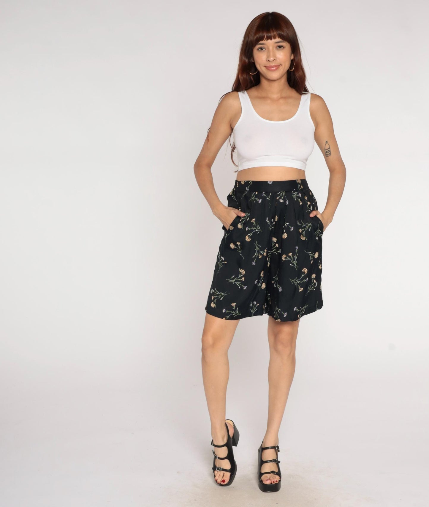 90s Anise Petite Black Floral Wide Leg Shorts High Rise Medium