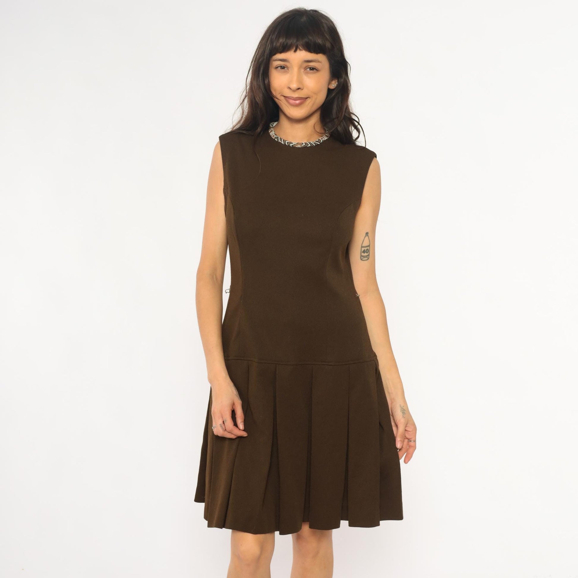 70s Brown Shift Dress Drop Waist Pleated Skirt Geometric Trim Medium M