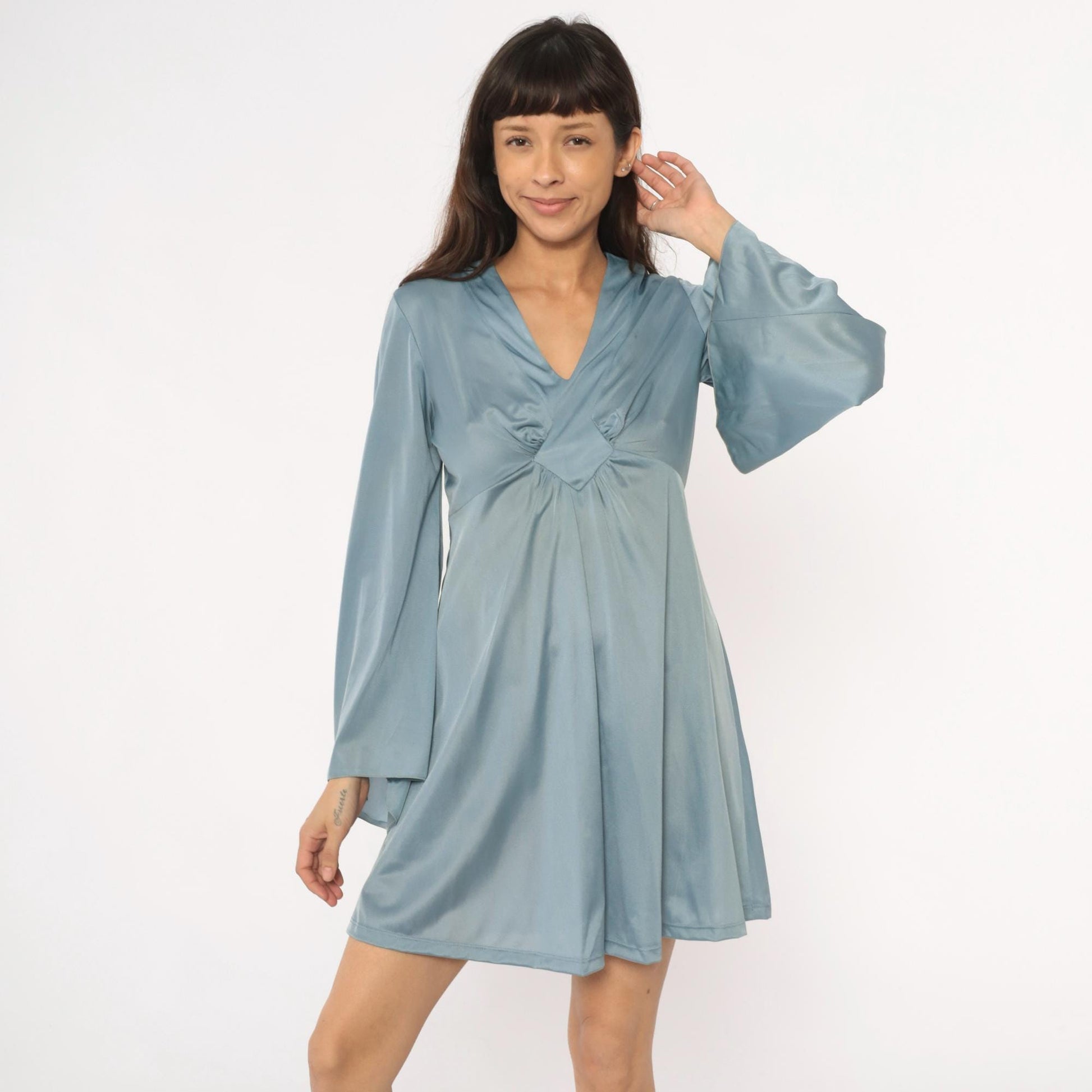 70s Powder Blue Mini Dress Bell Sleeve V Neck Empire Waist Medium M