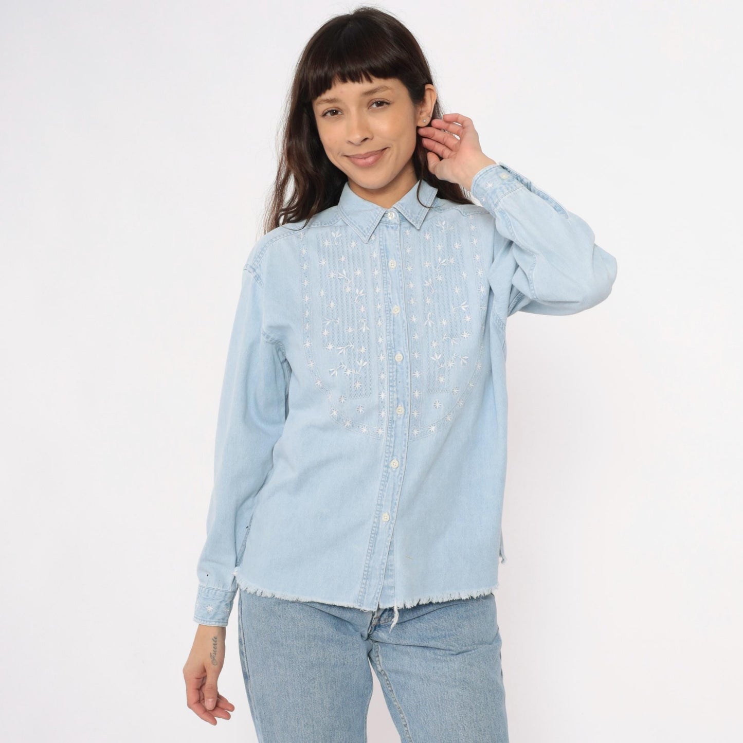 90s LL Bean Chambray Shirt Floral Embroidered Light Blue Cotton Small
