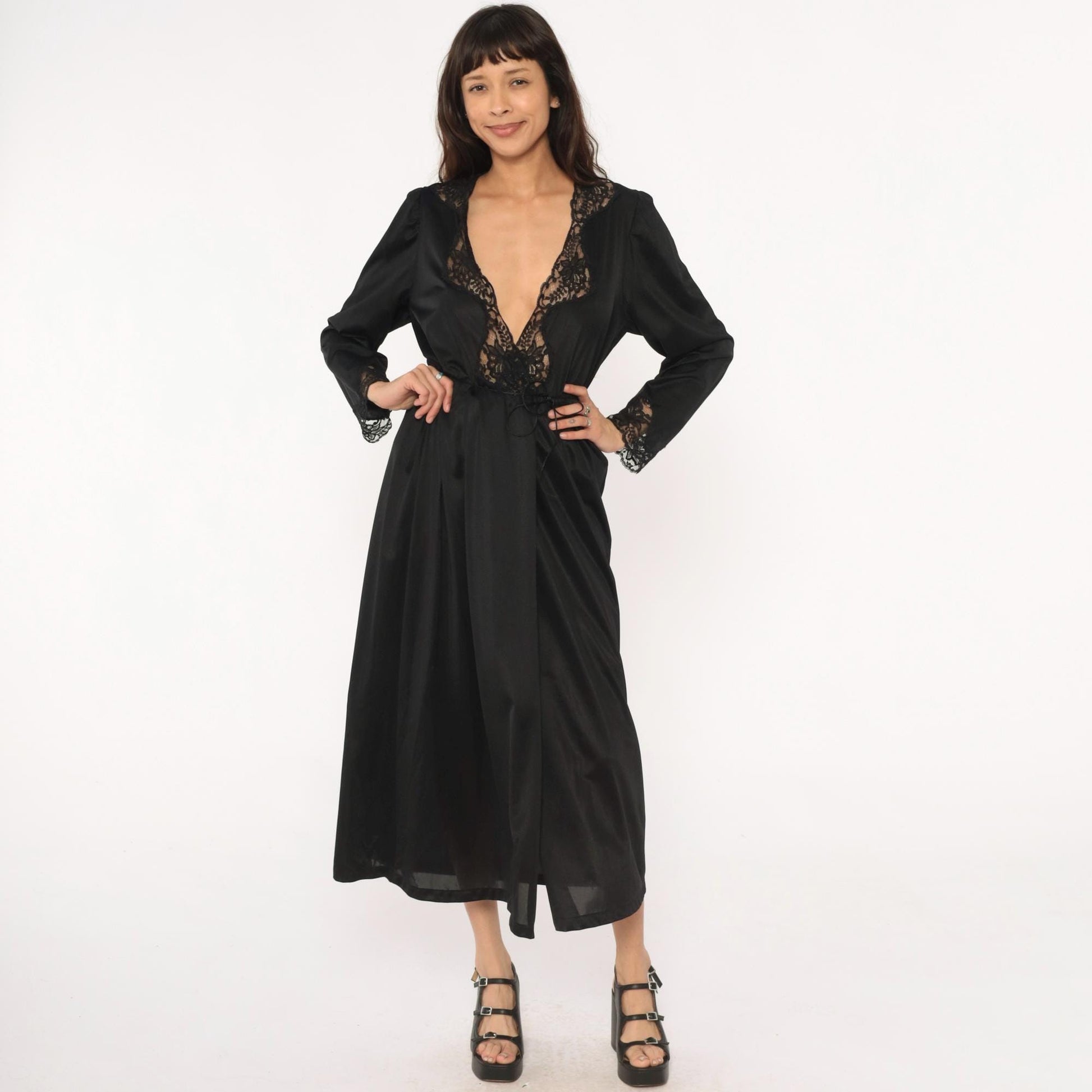 90s Cinema Etiole Black Lace Maxi Robe Long Sleeve Tie Waist Medium