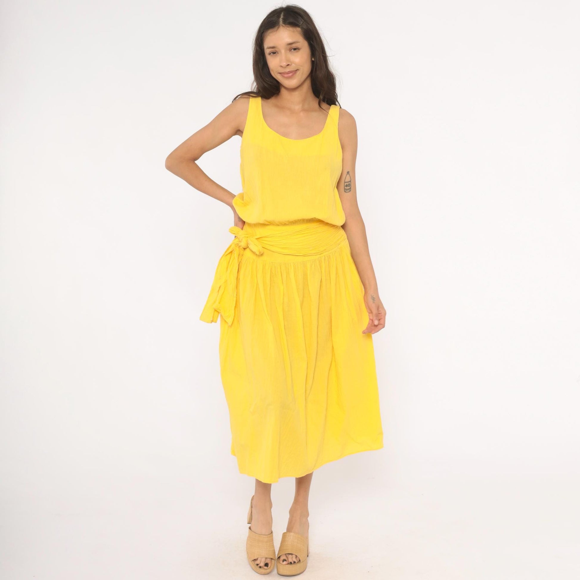 90s Yellow Cotton Sundress Scoop Neck Gathered Midi Tie Sash Medium M
