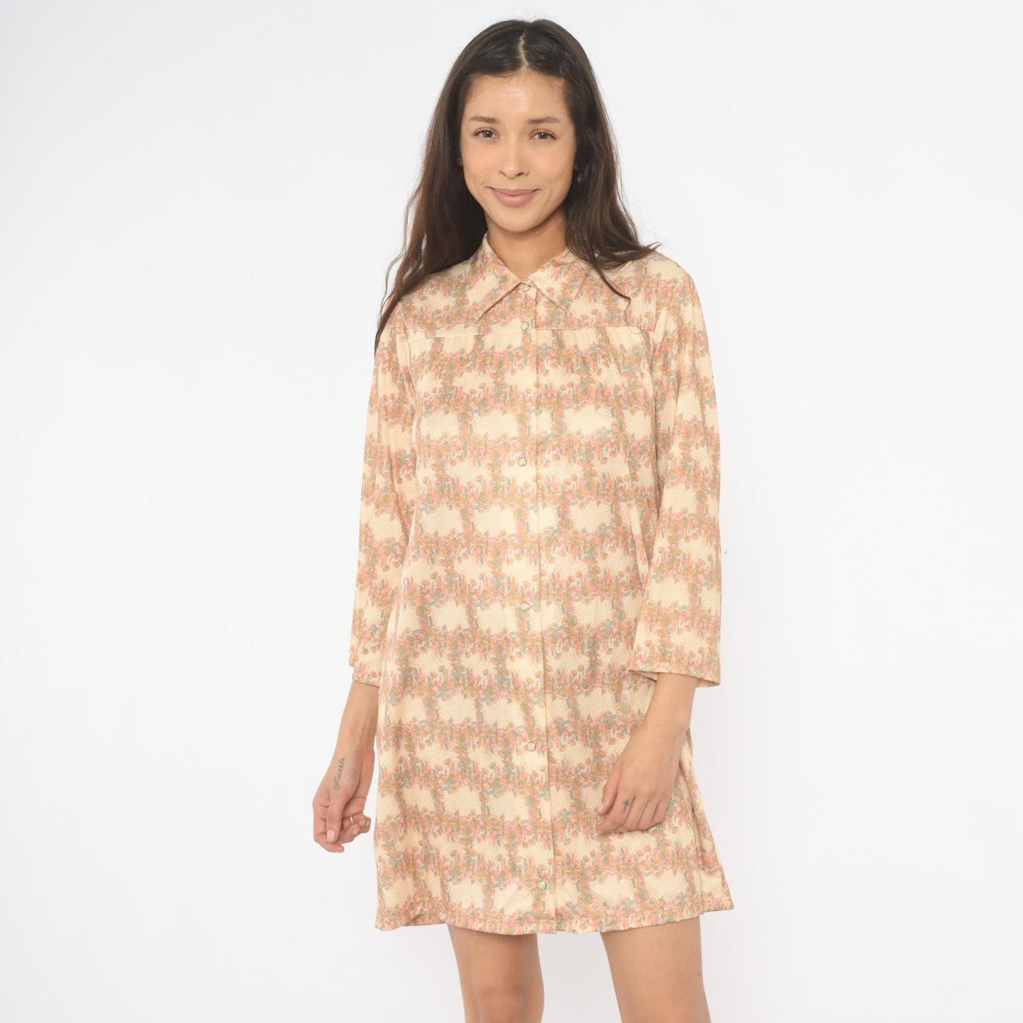 70s Floral Cream Tan Shirt Dress Snap Front Long Sleeve Knee-Length Medium M