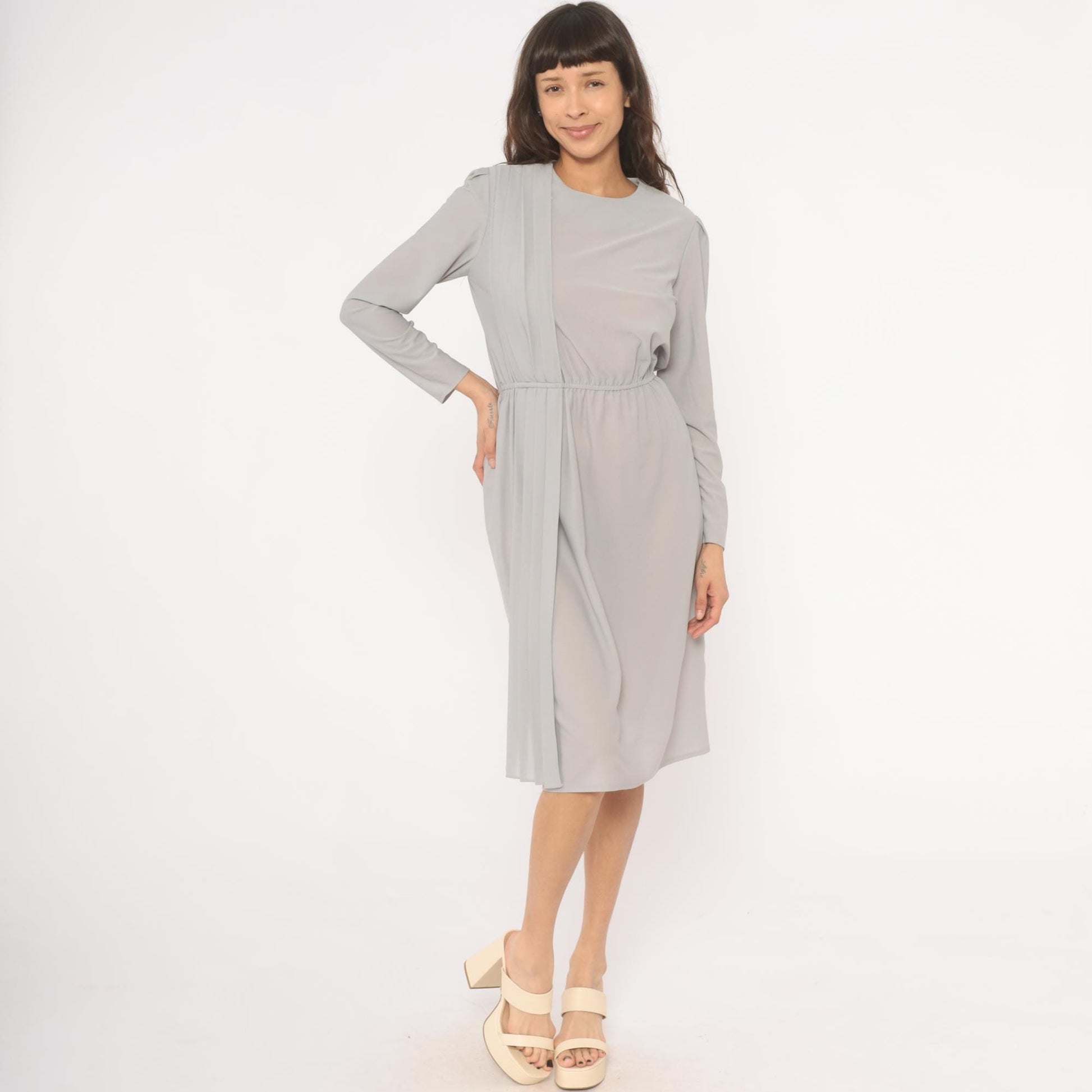 80s Grey Pleated Front Dress Pearl Button Back Long Sleeve Knee Length Small S