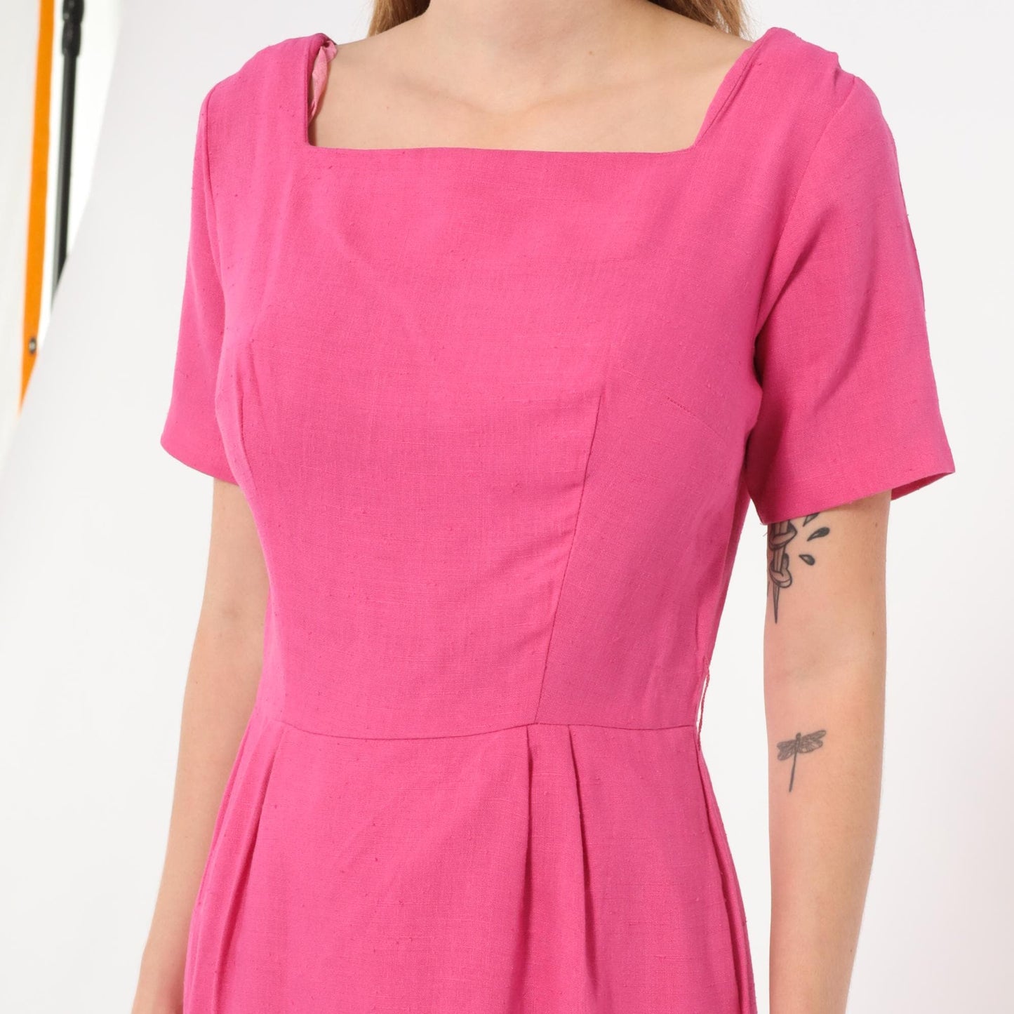 80s Fuchsia Linen Cotton Sheath Dress Square Neckline Pleated Waist Small S
