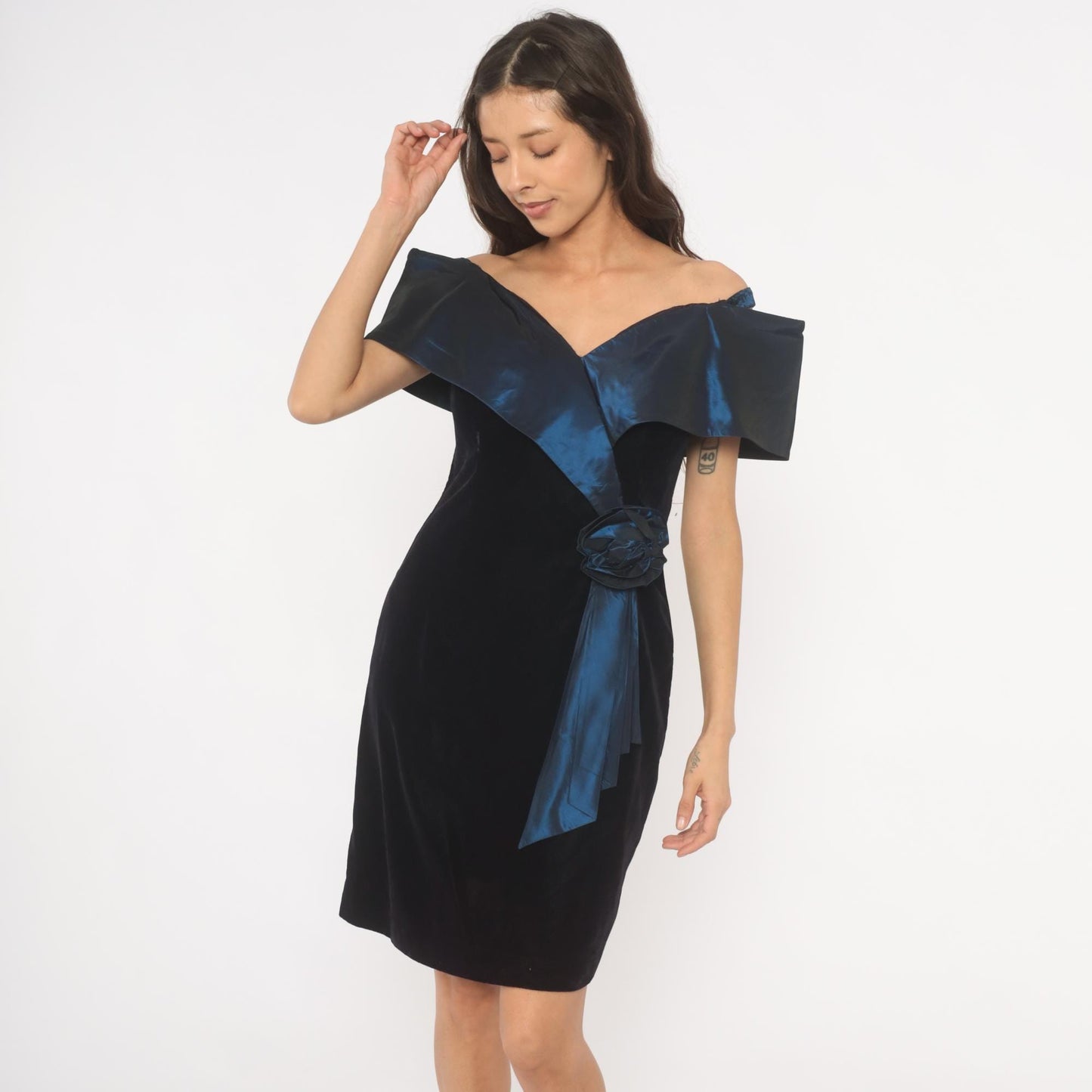 90s Evening Chic Off-Shoulder Velvet Dress Navy Satin Bodice Medium M