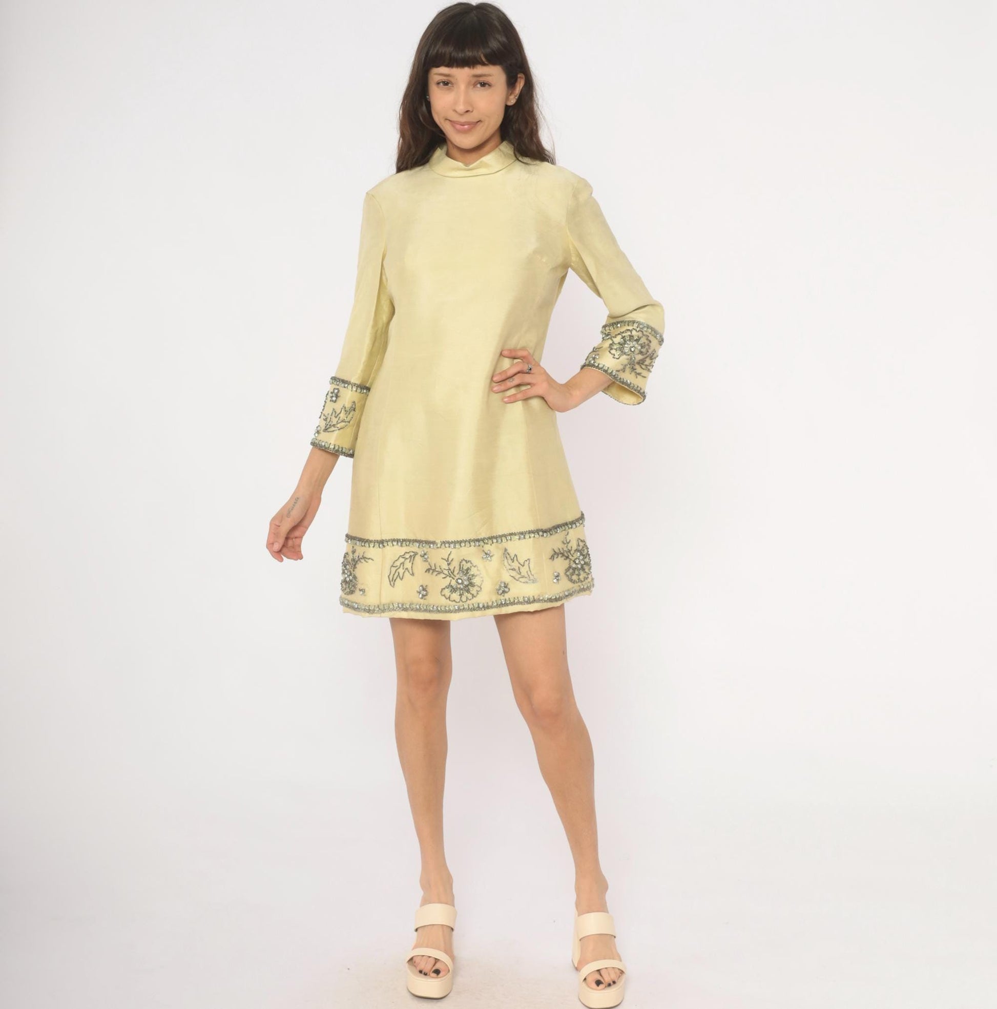 60s Miss Elliette Cream Shift Dress Silver Beaded Floral Mock Neck Mini Medium M