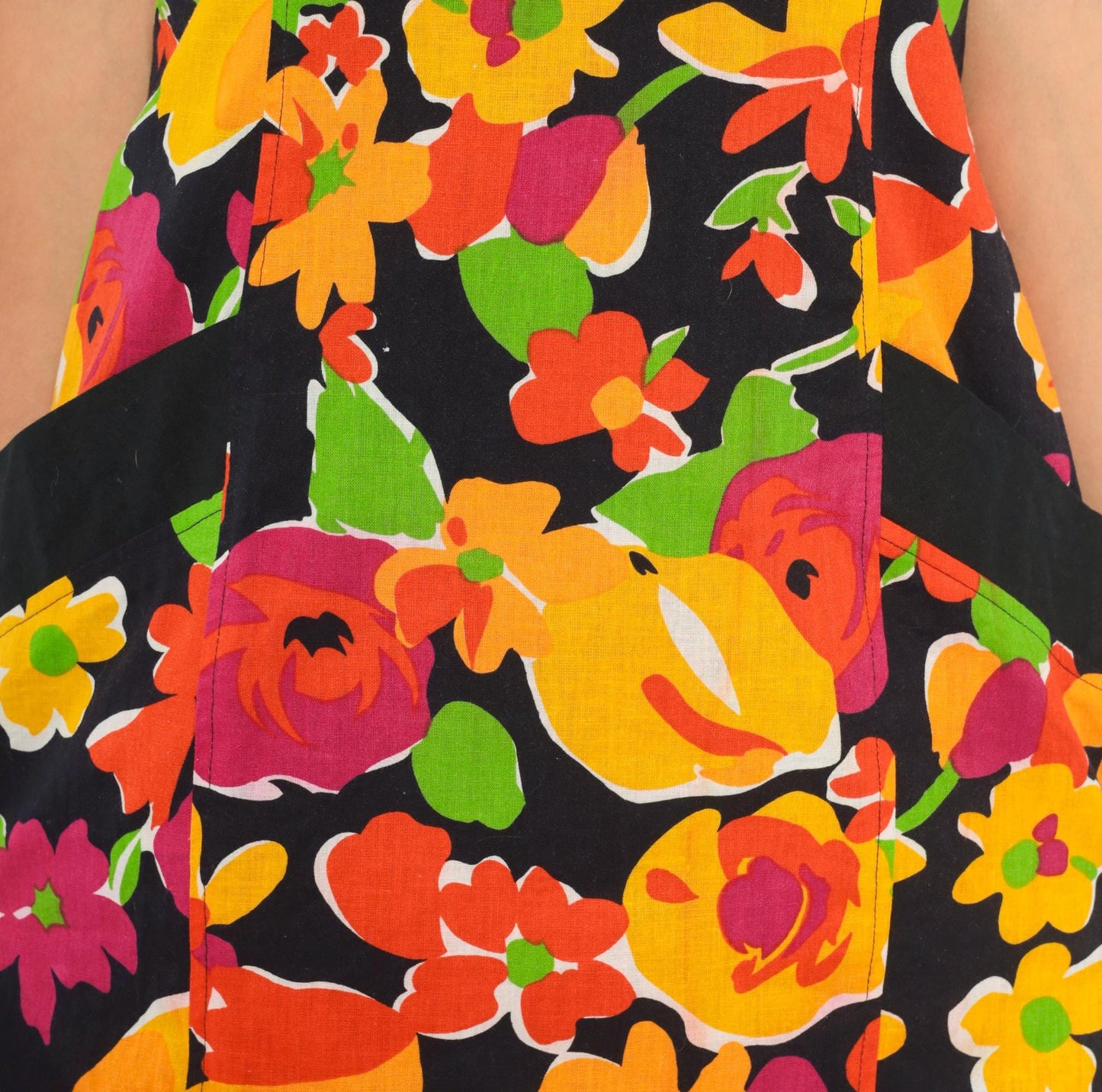 90s Gigi Psychedelic Floral Shift Dress Black Orange Pink Knee Length Medium M