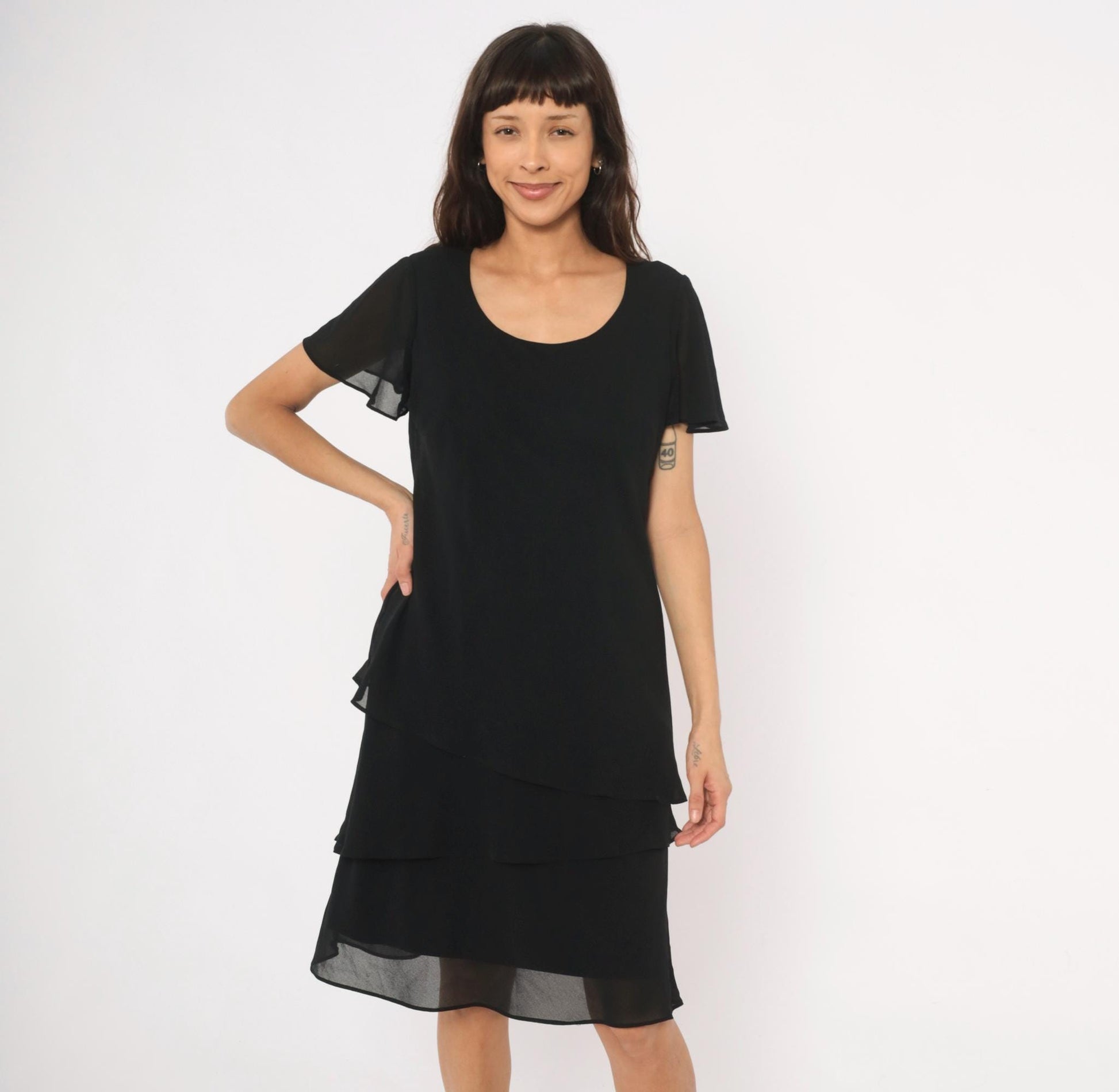 90s Black Knee-Length Chiffon Dress Flutter Sleeve Tiered Hem Medium