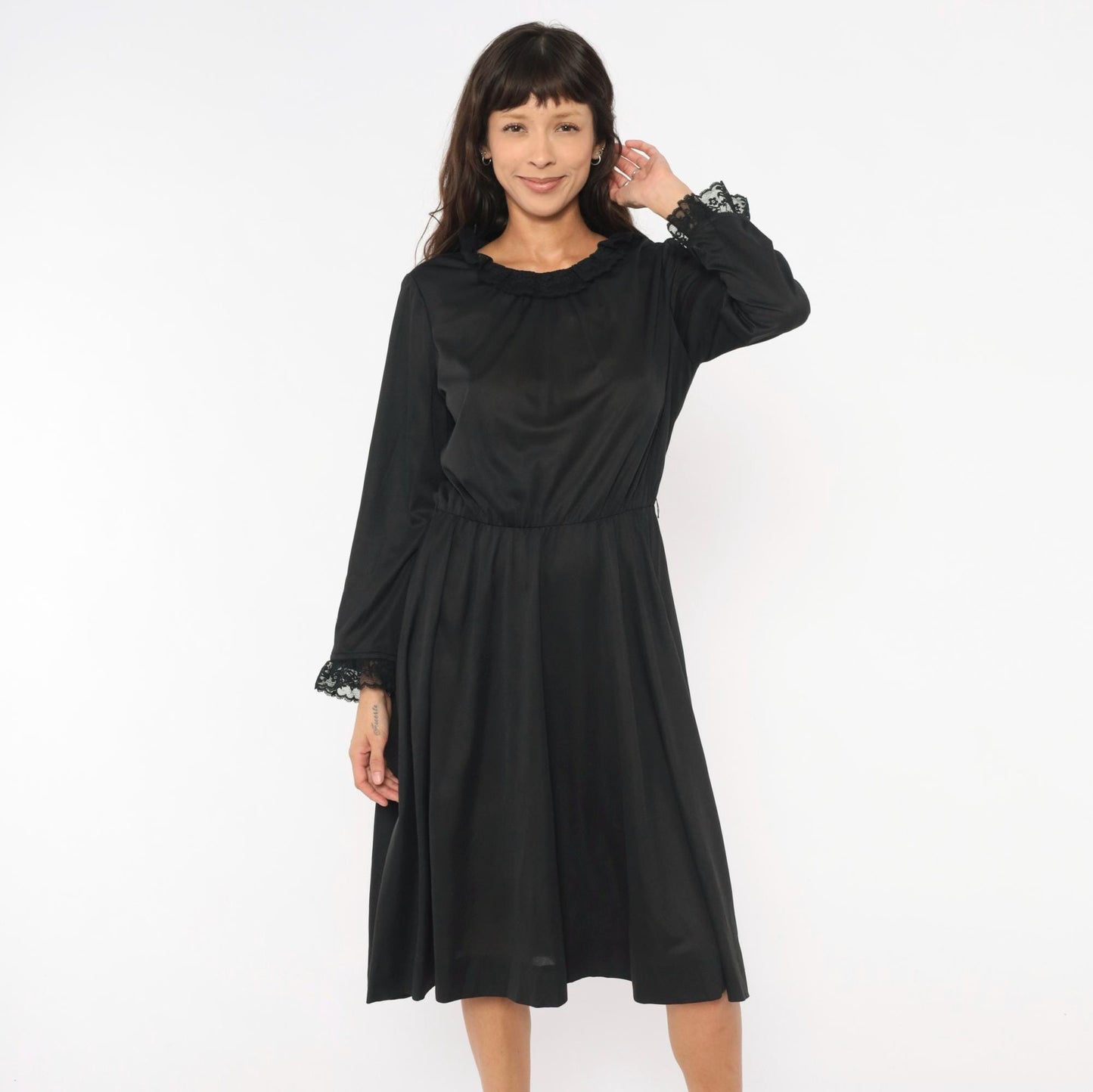 70s Black Lace Trim Scoop Neck A-Line Dress Knee Length Long Sleeve Medium Large