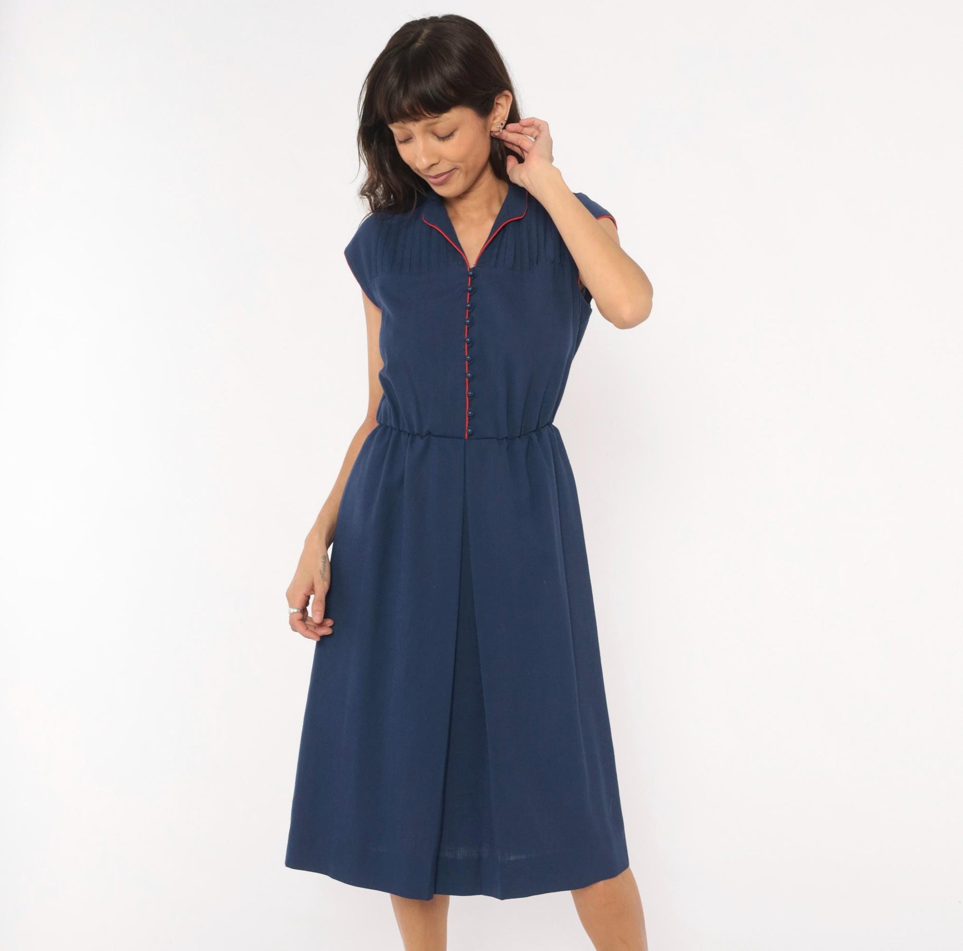 80s Leslie Fay Navy Pintuck Shirtdress Red Piping V-Neck Knee-Length Small Medium