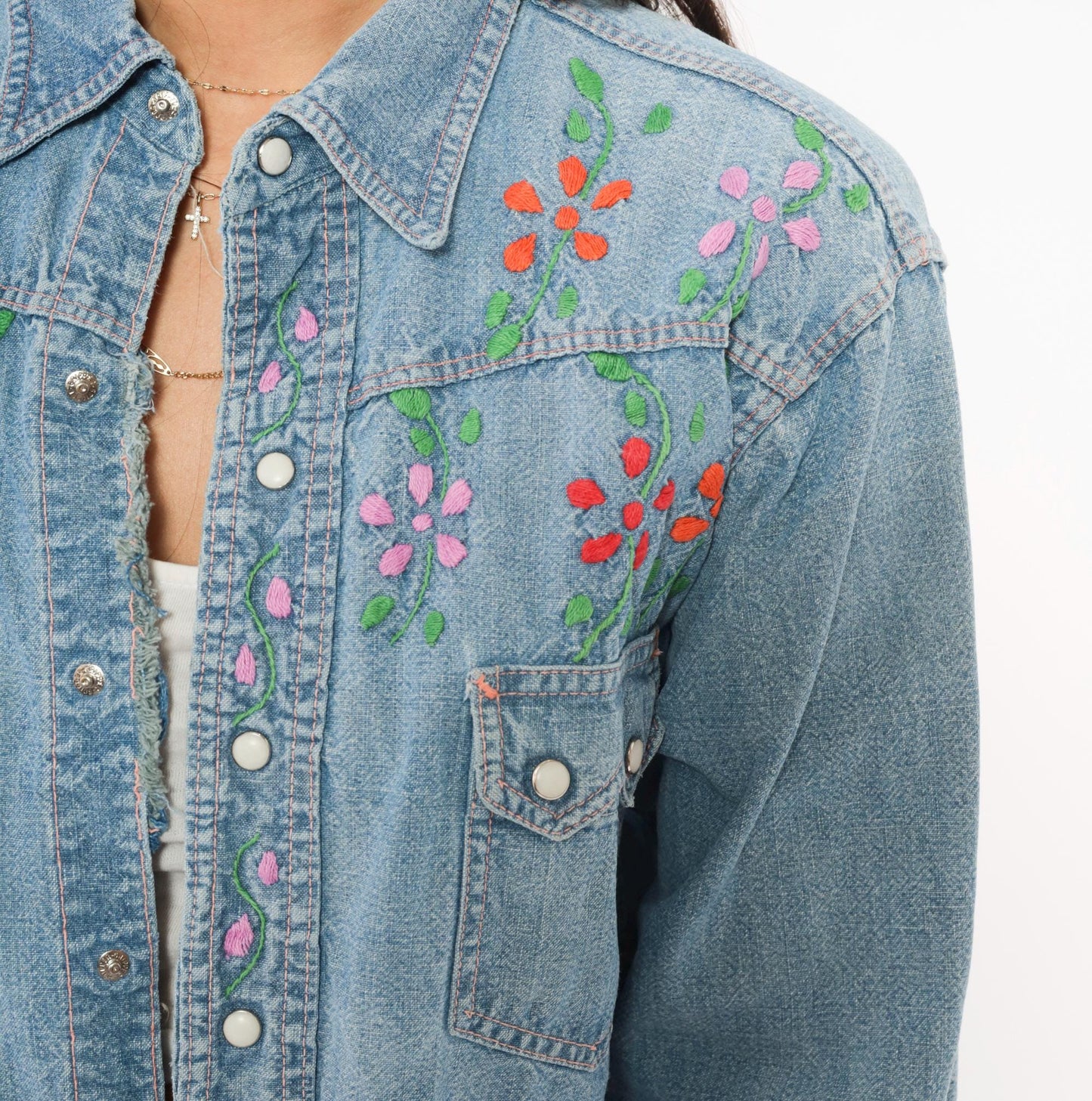 70s Light Wash Denim Western Shirt Floral Embroidered Pearl Snap Medium