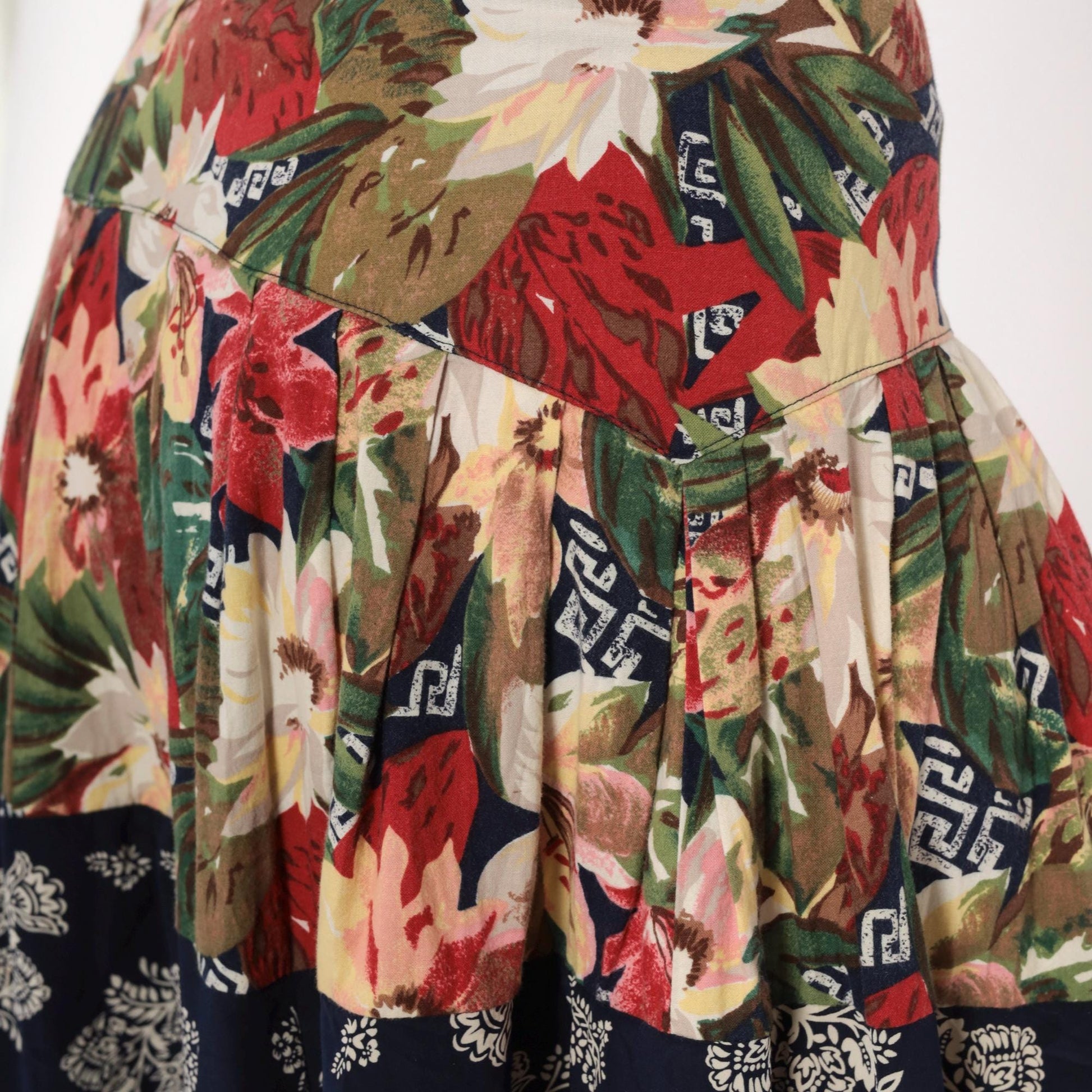 80s Patchwork Tiered Midi Skirt Floral Navy Cotton Medium M