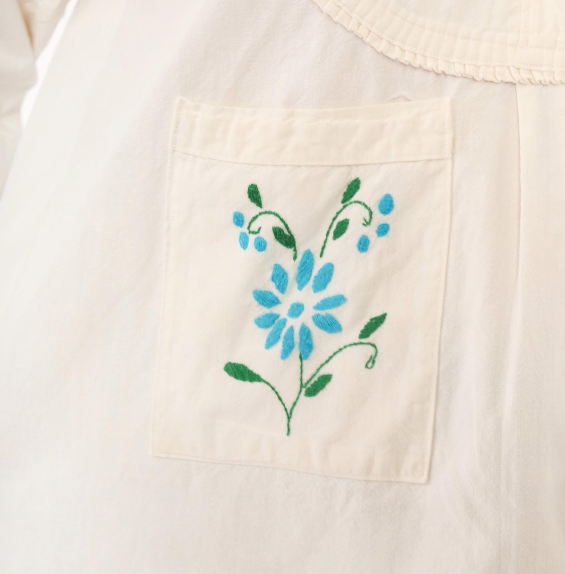 70s Mexican Embroidered Floral Blouse Cream Cotton Peasant Top Medium