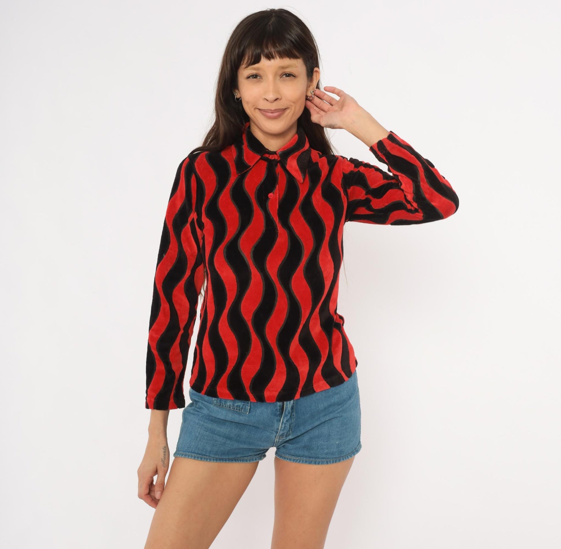Y2K Psychedelic Wave Collared Shirt Red Black Wavy Stripe Long Sleeve Extra Small