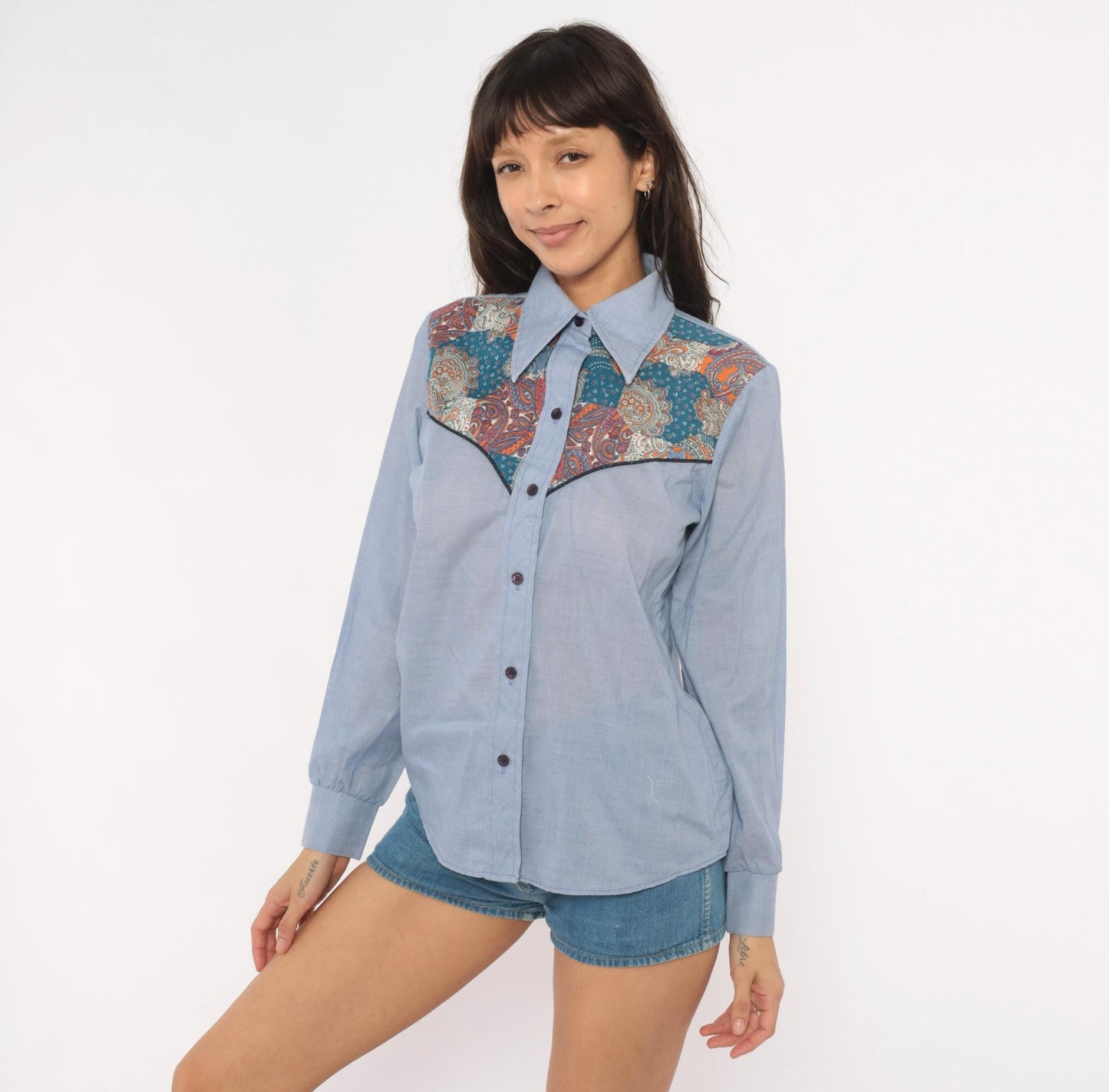 70s Paisley Western Chambray Shirt Pointed Collar Cotton Yoke Blouse Medium