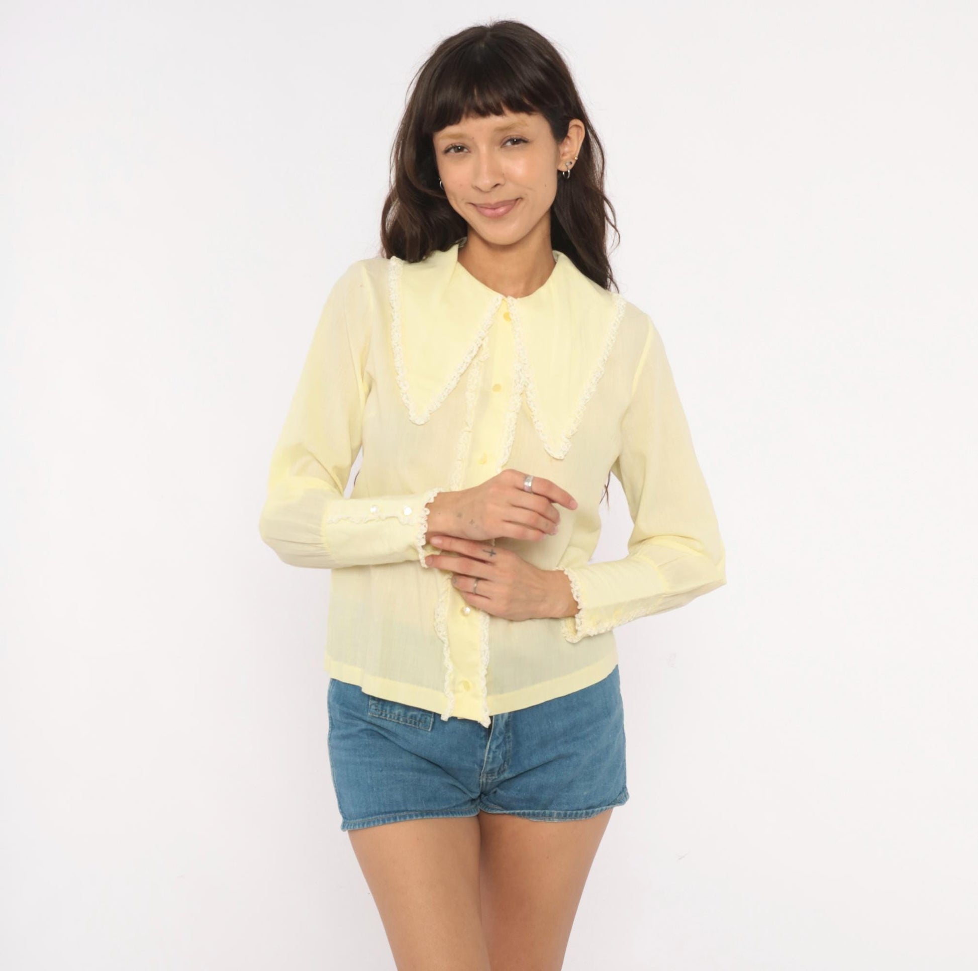 70s Quartet Fashion Butter Yellow Lace Trim Blouse Pointed Collar Cotton Small
