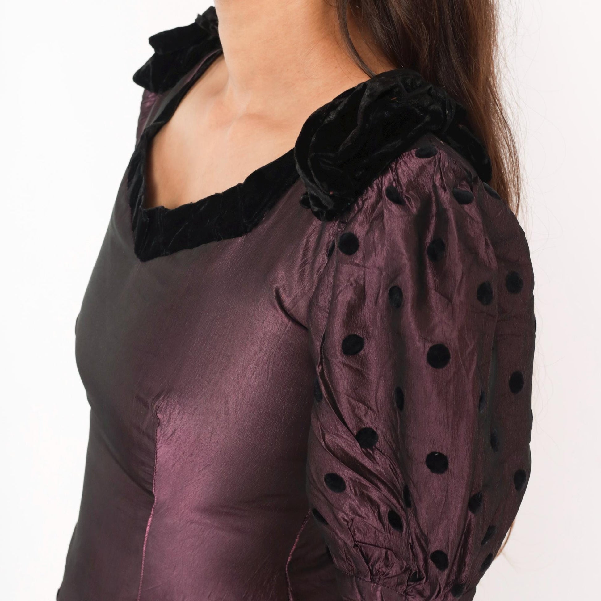 90s Plum Polka Dot Velvet Trim Puff Sleeve Gown V Neck Small