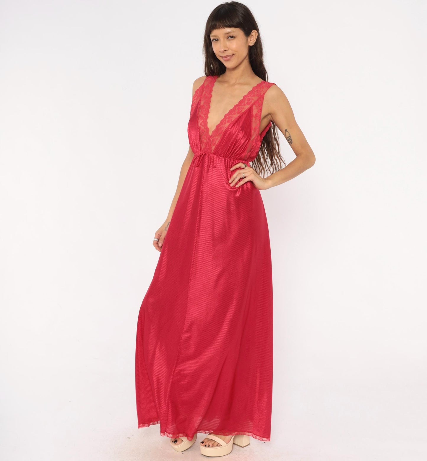 70s JCPenney Raspberry Nylon Nightgown Robe Set Deep V Lace Medium