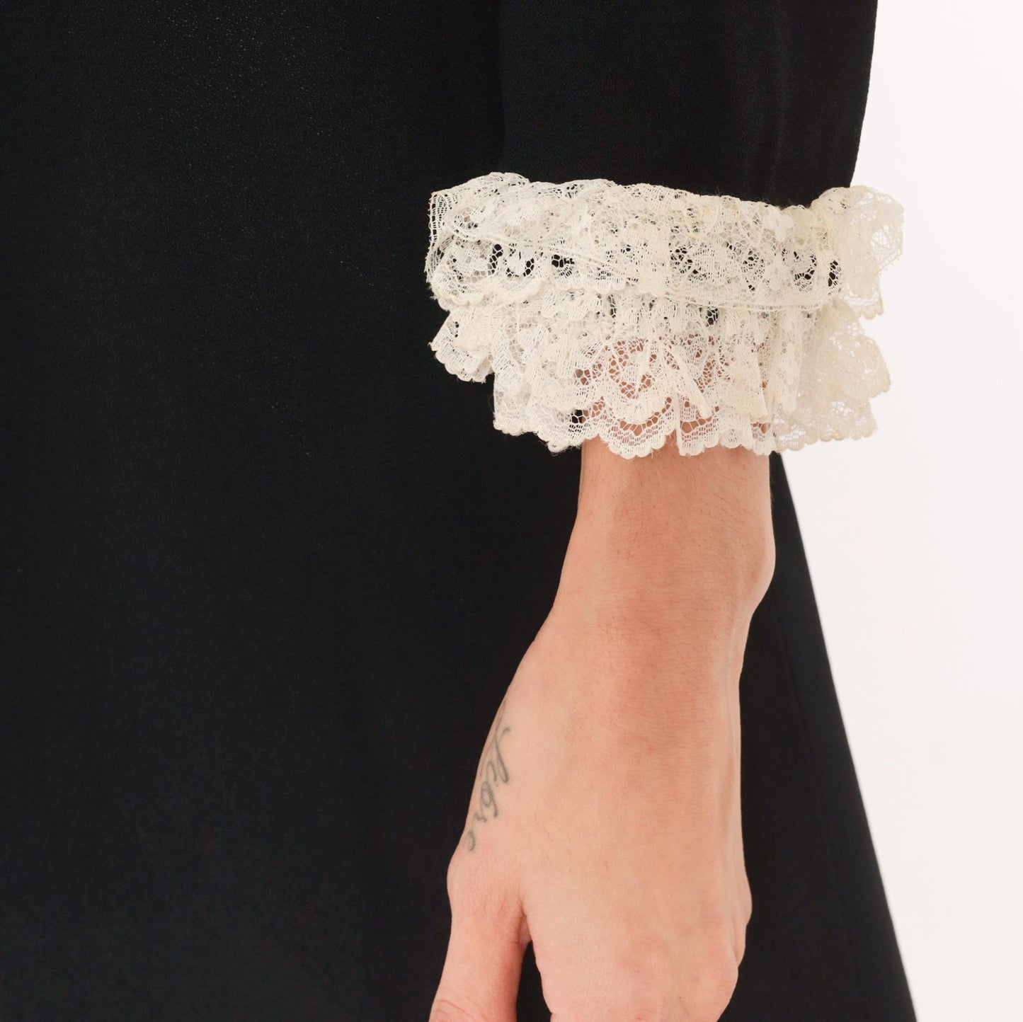 1970s Black Shift Dress Cream Lace Bib Collar Long Sleeve Knee Small