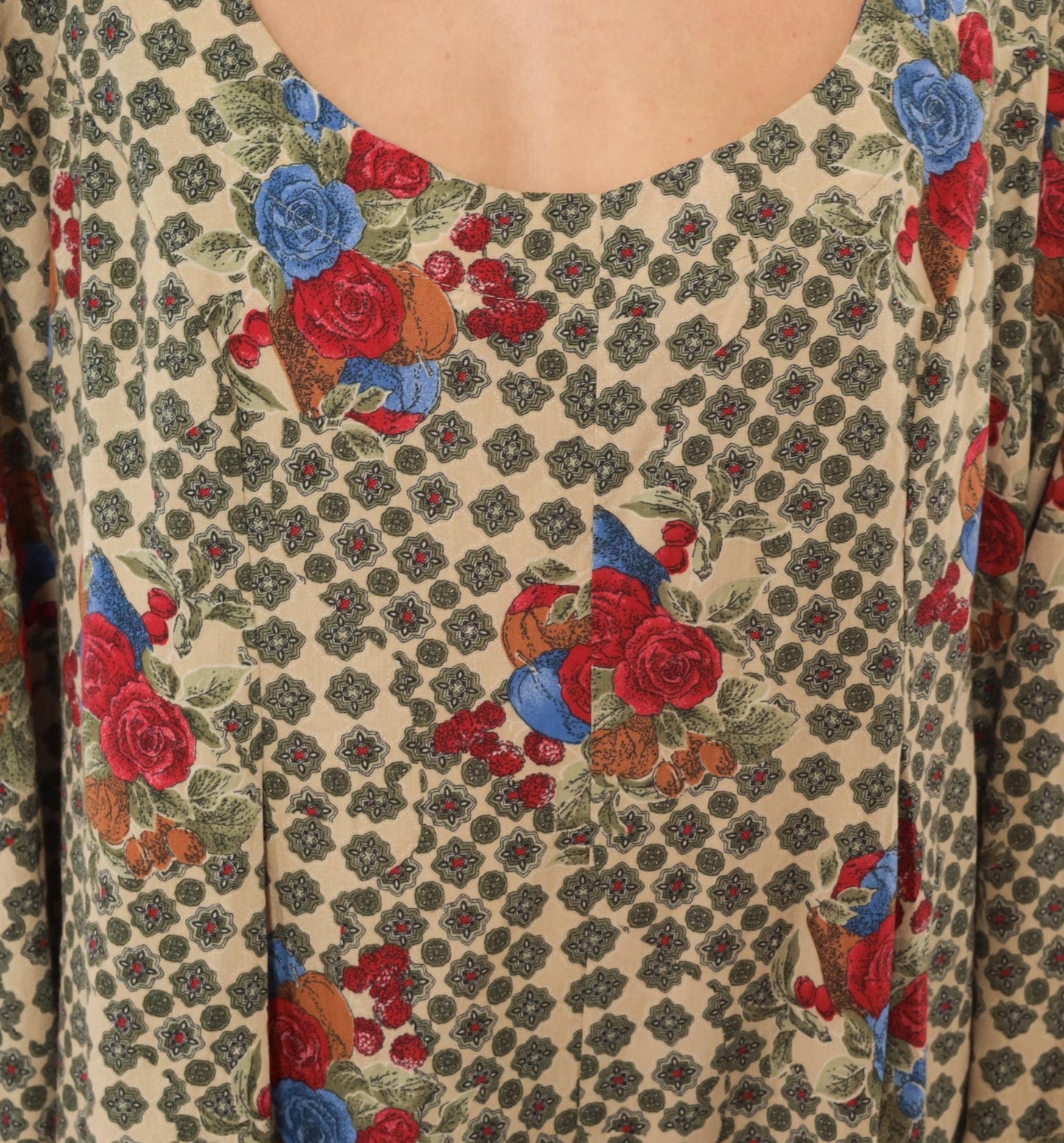 90s Floral Jumpsuit Cream Scoop Neck Long Sleeve Rose Medallion Print Large L