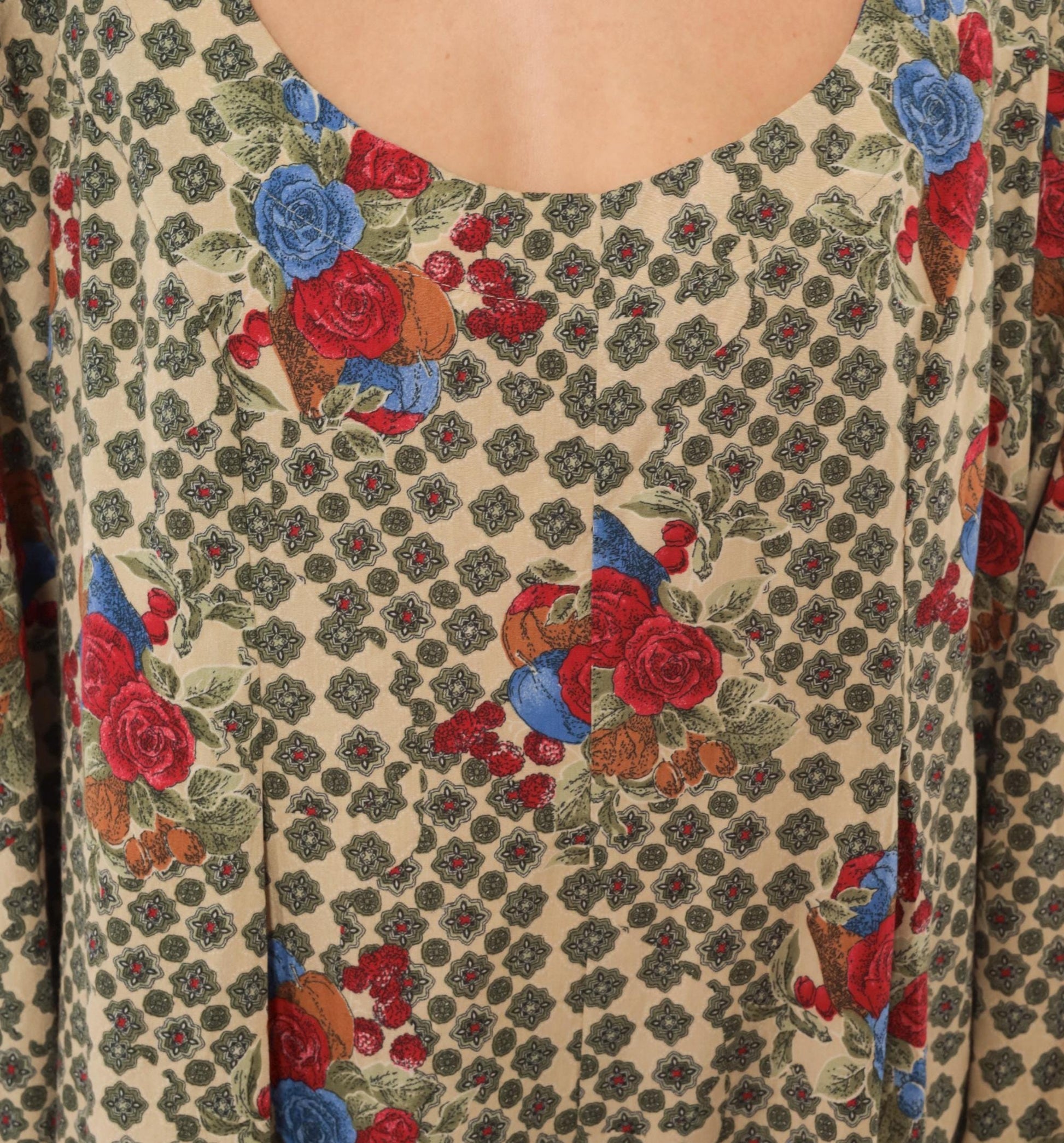 90s Floral Jumpsuit Cream Scoop Neck Long Sleeve Rose Medallion Print Large L