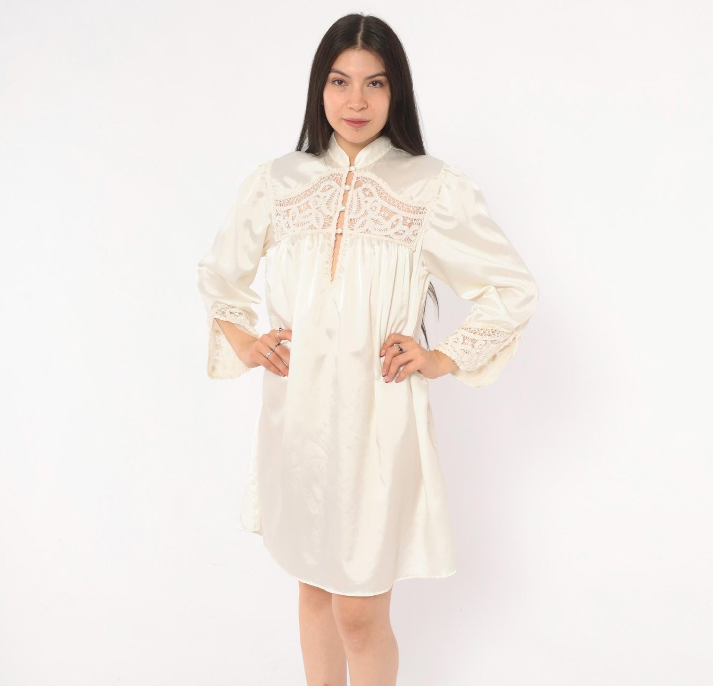 80s Iris Satin Babydoll Robe Cutwork Lace Mandarin Collar Puff Sleeve Cream Large L