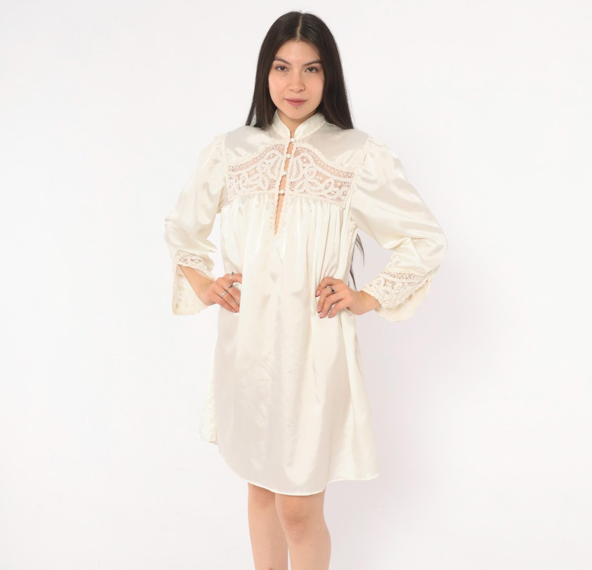 80s Iris Satin Babydoll Robe Cutwork Lace Mandarin Collar Puff Sleeve Cream Large L