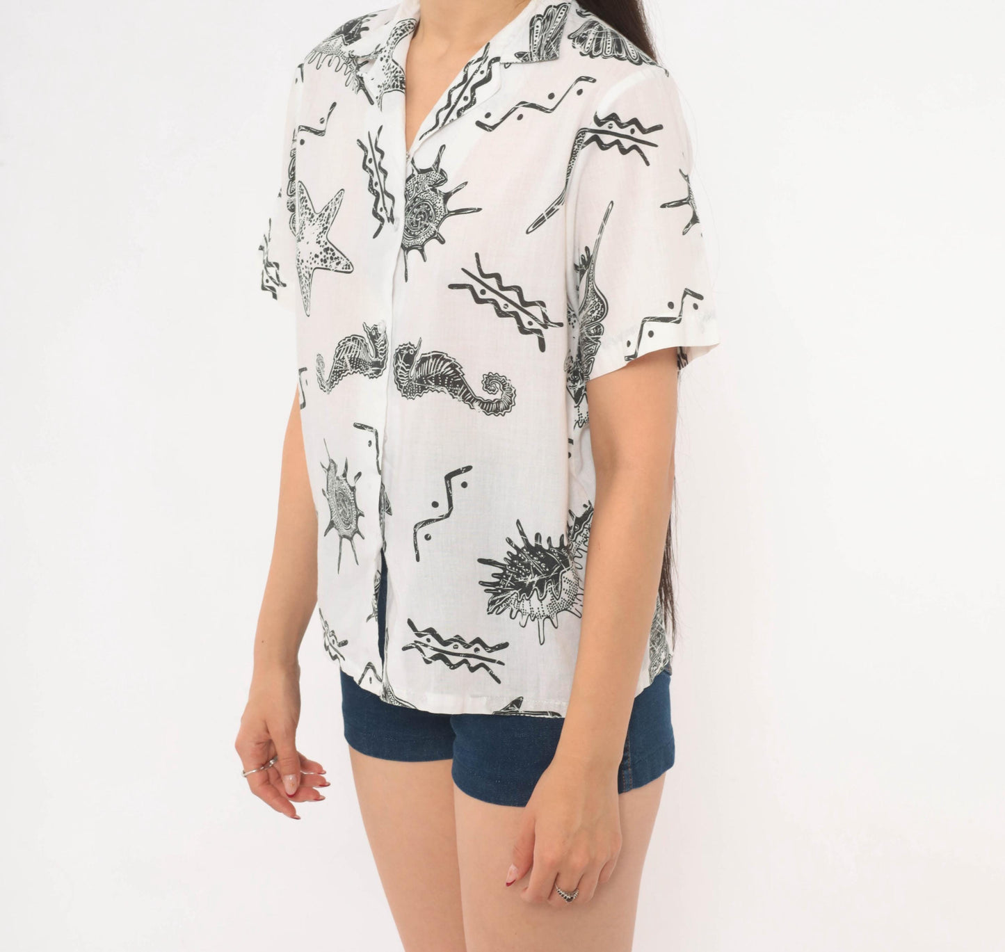 90s Cheryl Tiegs Seashell Print Camp Collar Shirt White Black Cotton XS