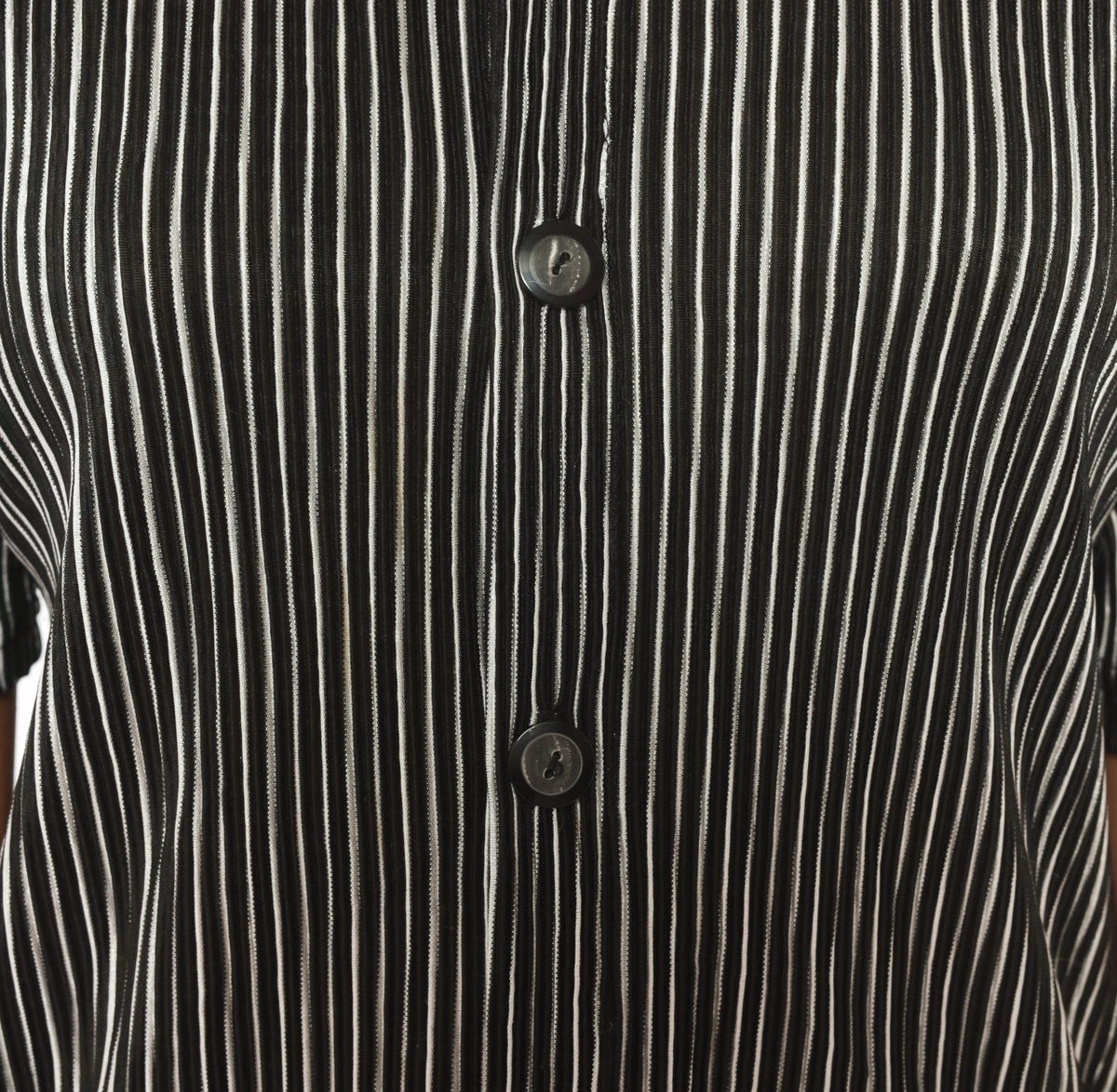 Y2K Black Pinstripe Button Up Camp Collar Shirt White Stripe Short Sleeve Small