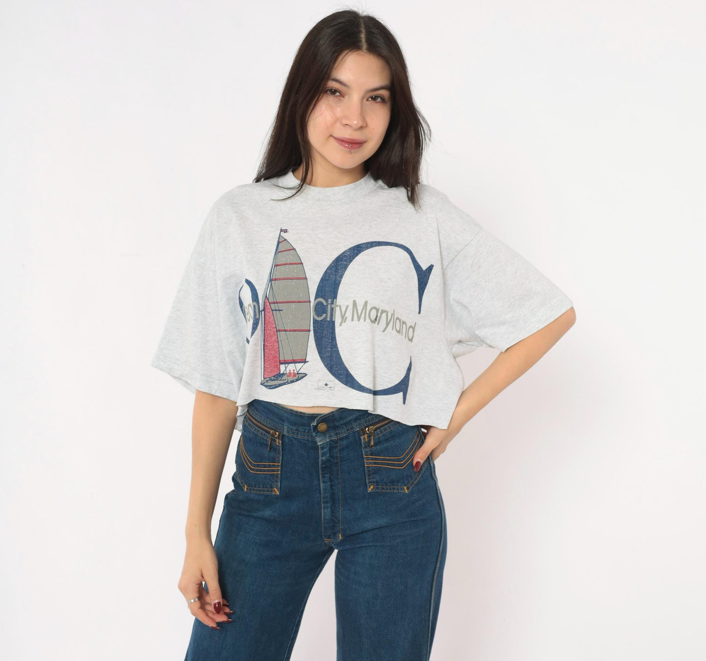90s Ocean City Maryland Sailboat Graphic Crop Tee Grey Heather Medium Large