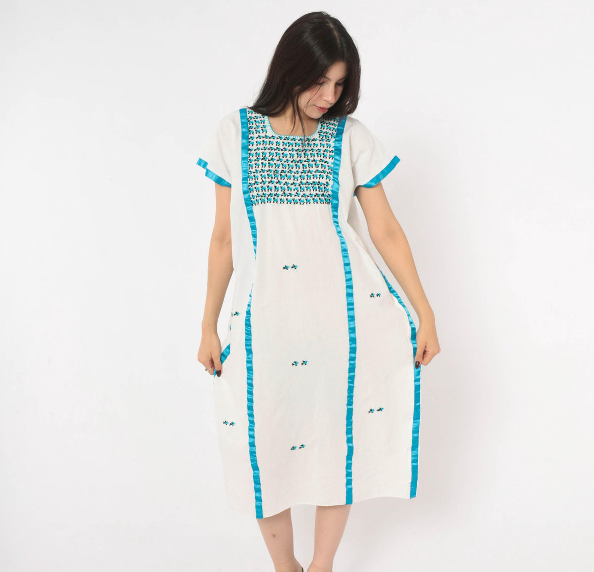 90s White Cotton Midi Dress Turquoise Embroidered Floral Bib Yoke Medium M