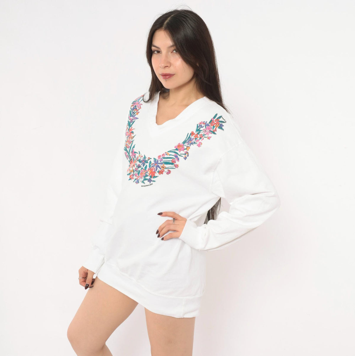 90s L.A. Sportswear Floral V-Neck Sweatshirt White Cotton Pullover Medium M