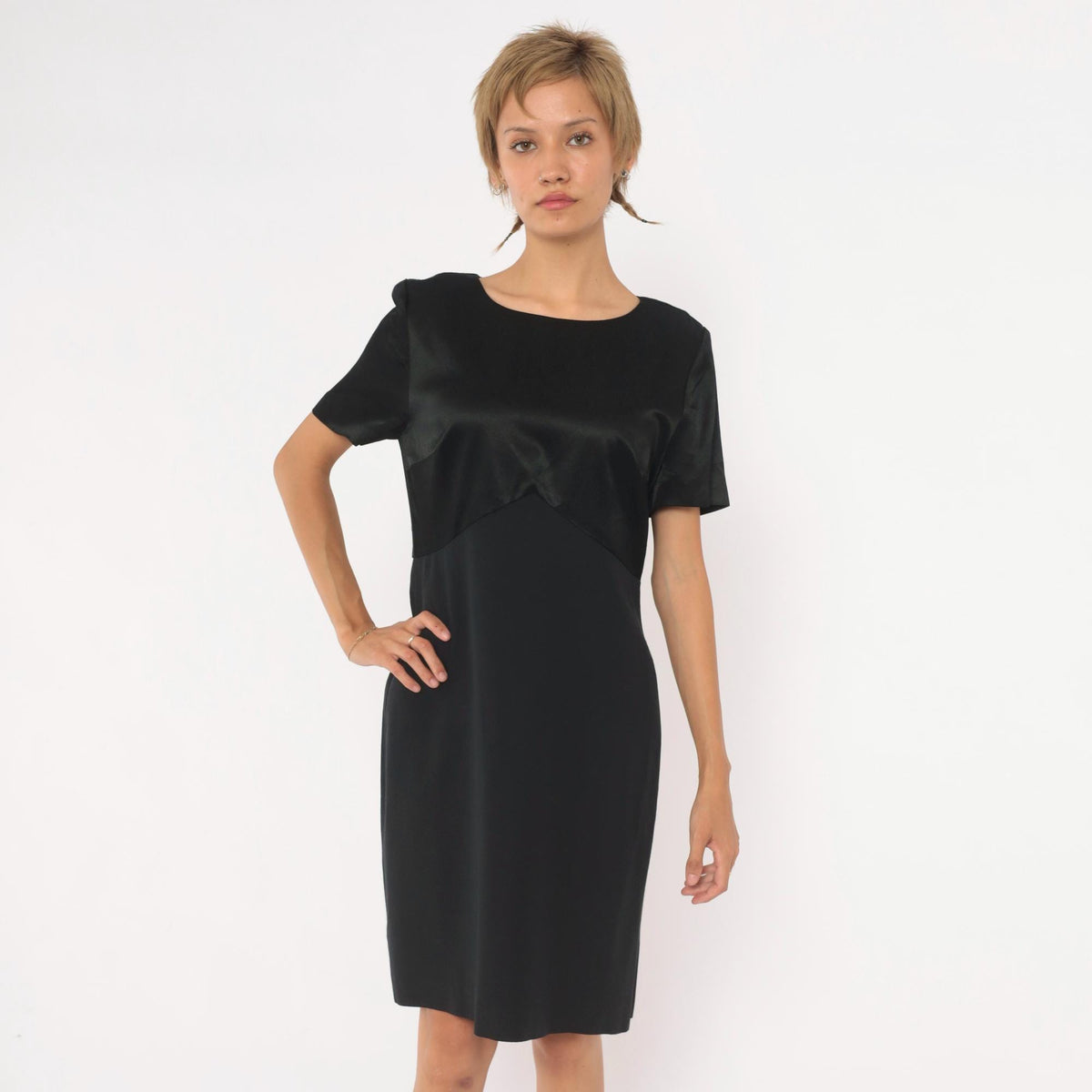 90s Black Satin Bodice Knee-Length Dress Short Sleeve Sheath Medium M