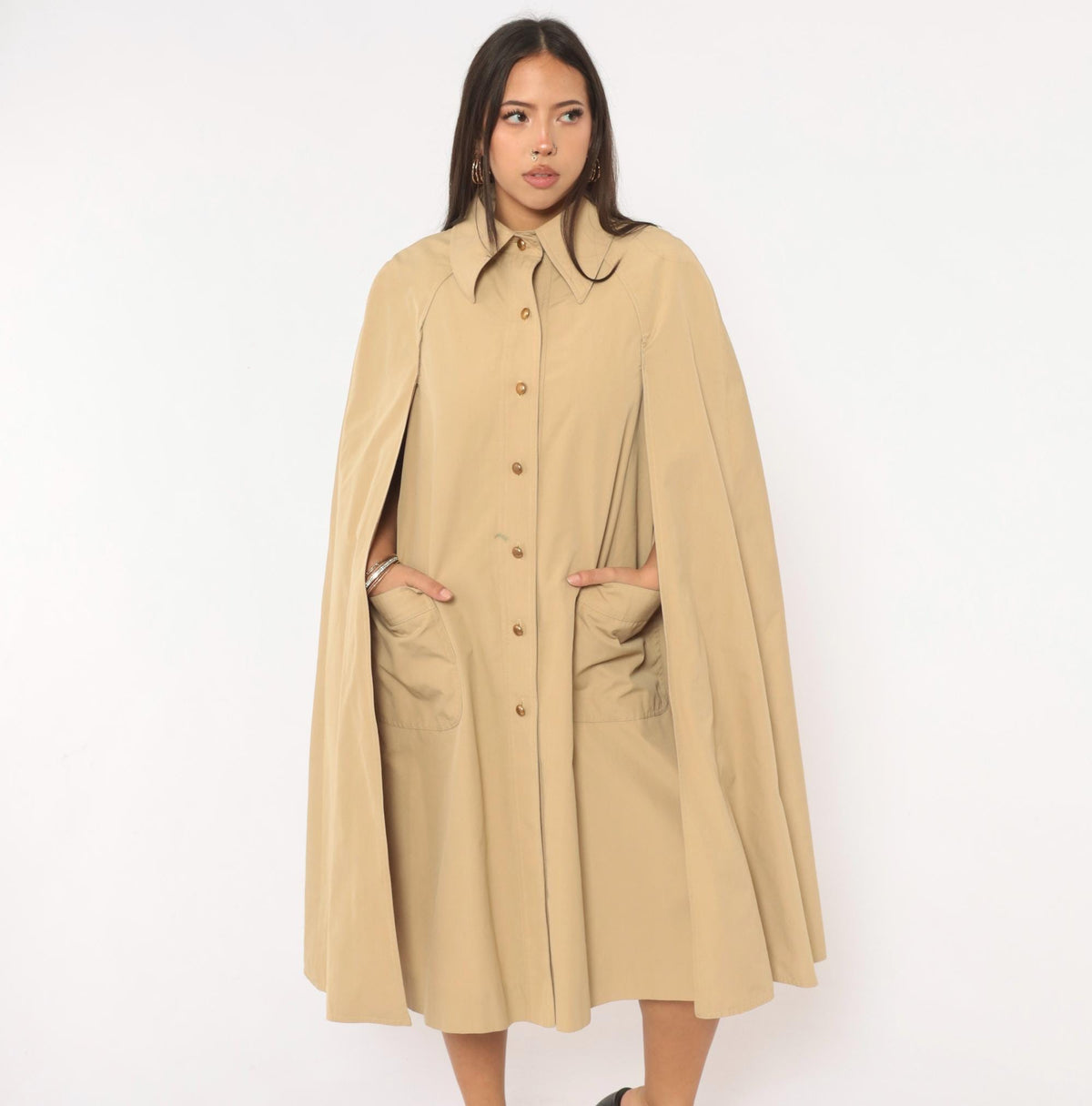 70s Billina Sport Beige Cape Coat Knee Length Pointed Collar Medium