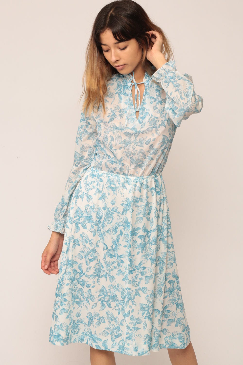70s Blue Floral Midi Dress Keyhole Neck Long Sleeve High Waist Medium Large