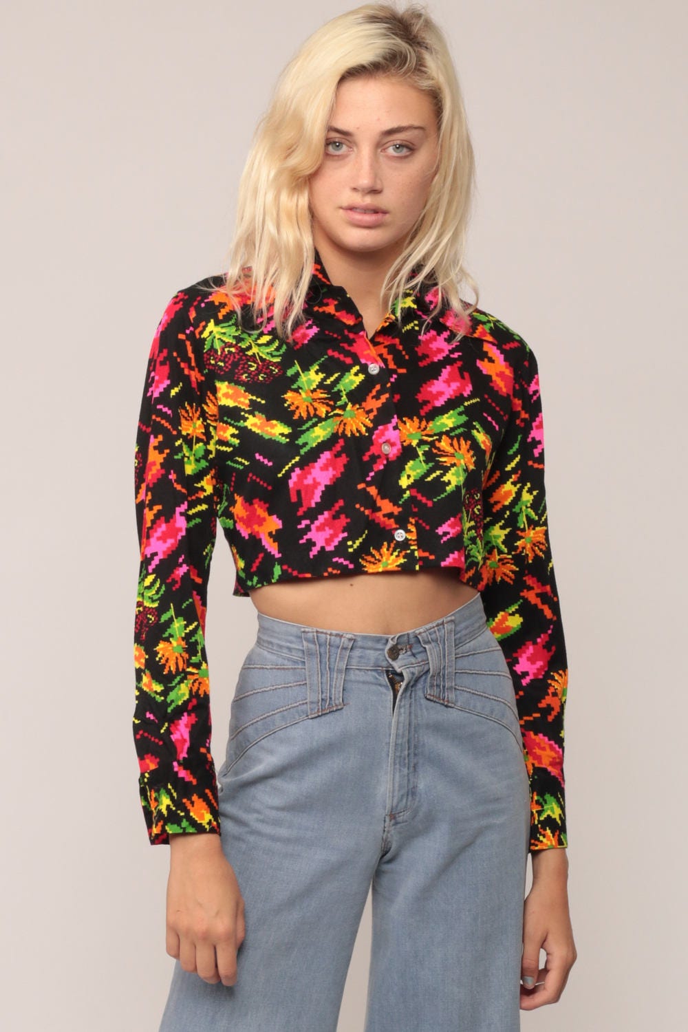 70s Pixelated Floral Crop Top Button-Up Blouse Neon Long Sleeve Small