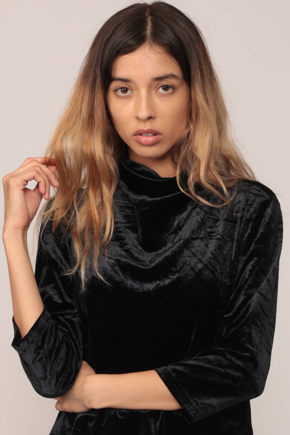 90s Black Velvet High Neck Long Sleeve Top Large