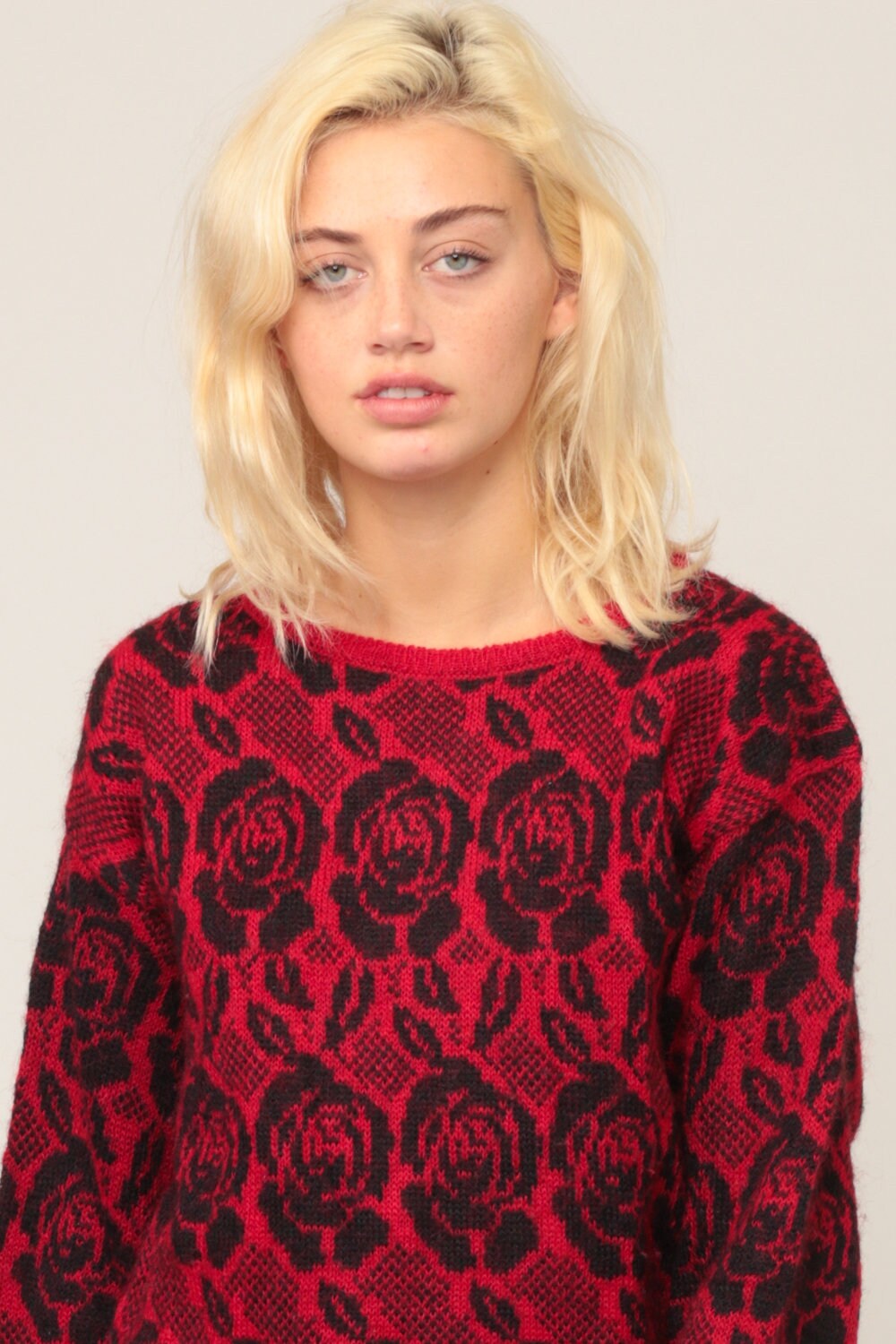 80s Wool Floral Sweater Red Black Rose Print Crewneck Medium