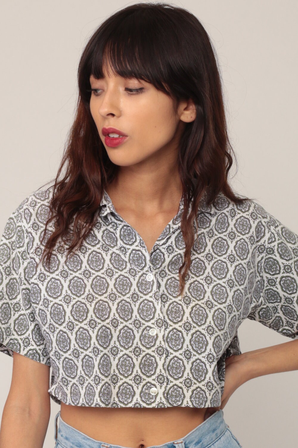 80s Geometric Wallpaper Print Crop Top Button Up Shirt White Cotton Small Medium