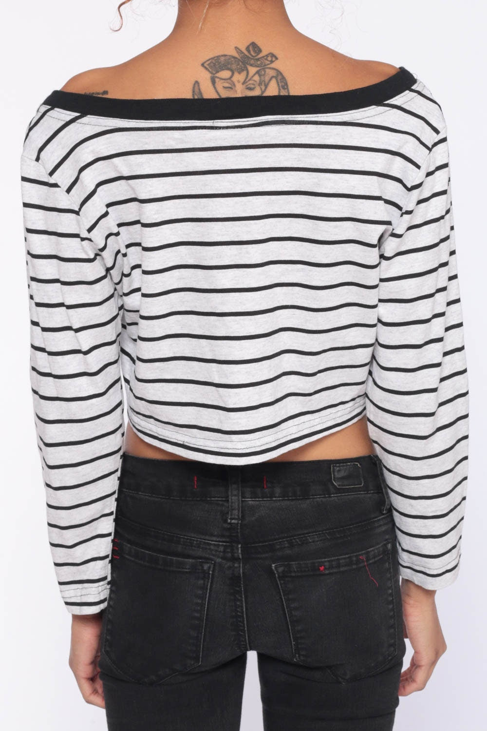 90s Striped Crop Top Long Sleeve Ringer Tee Grey Red Sneaker Print Large