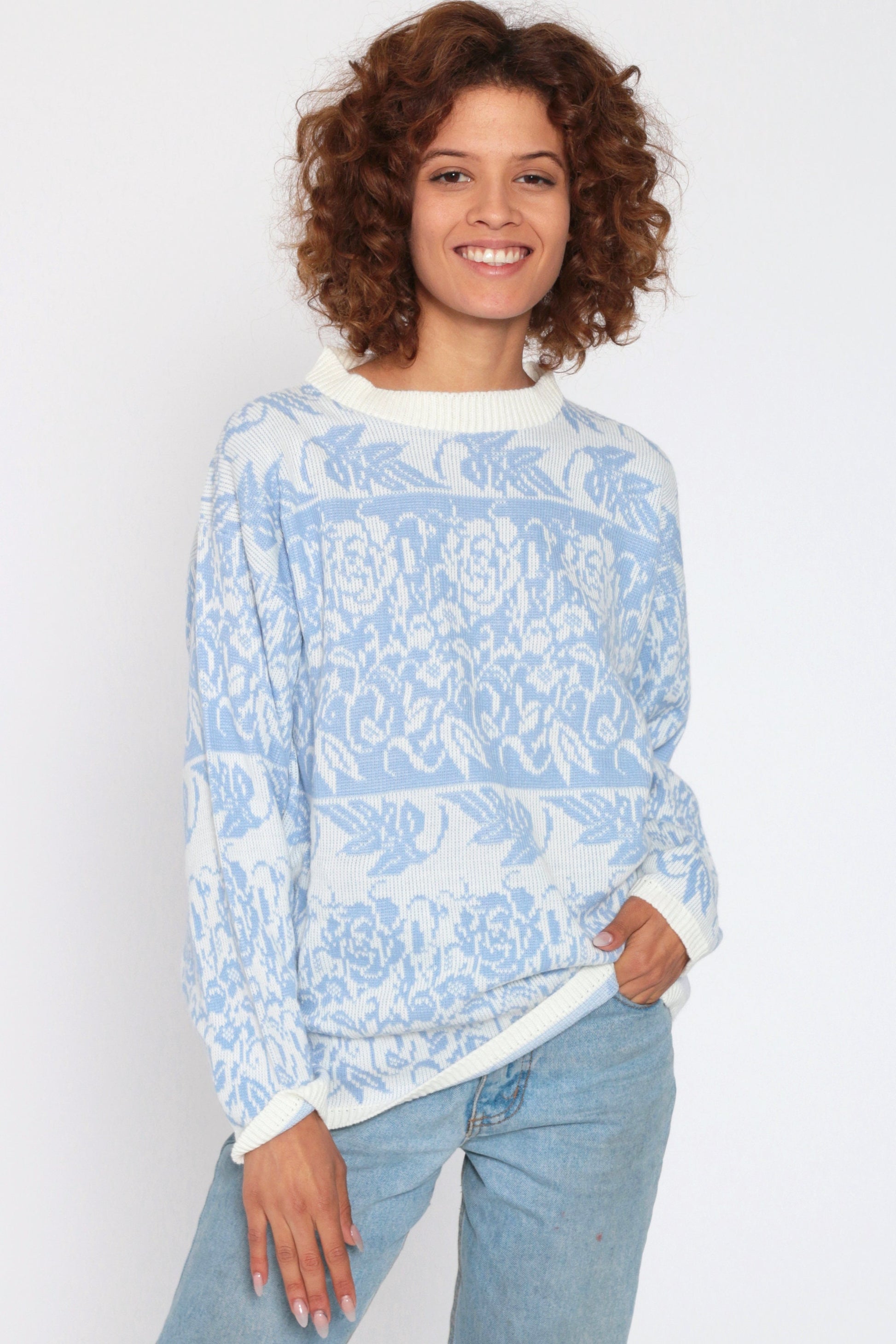 90s Blue Floral Knit Sweater Pullover White Graphic Print Small