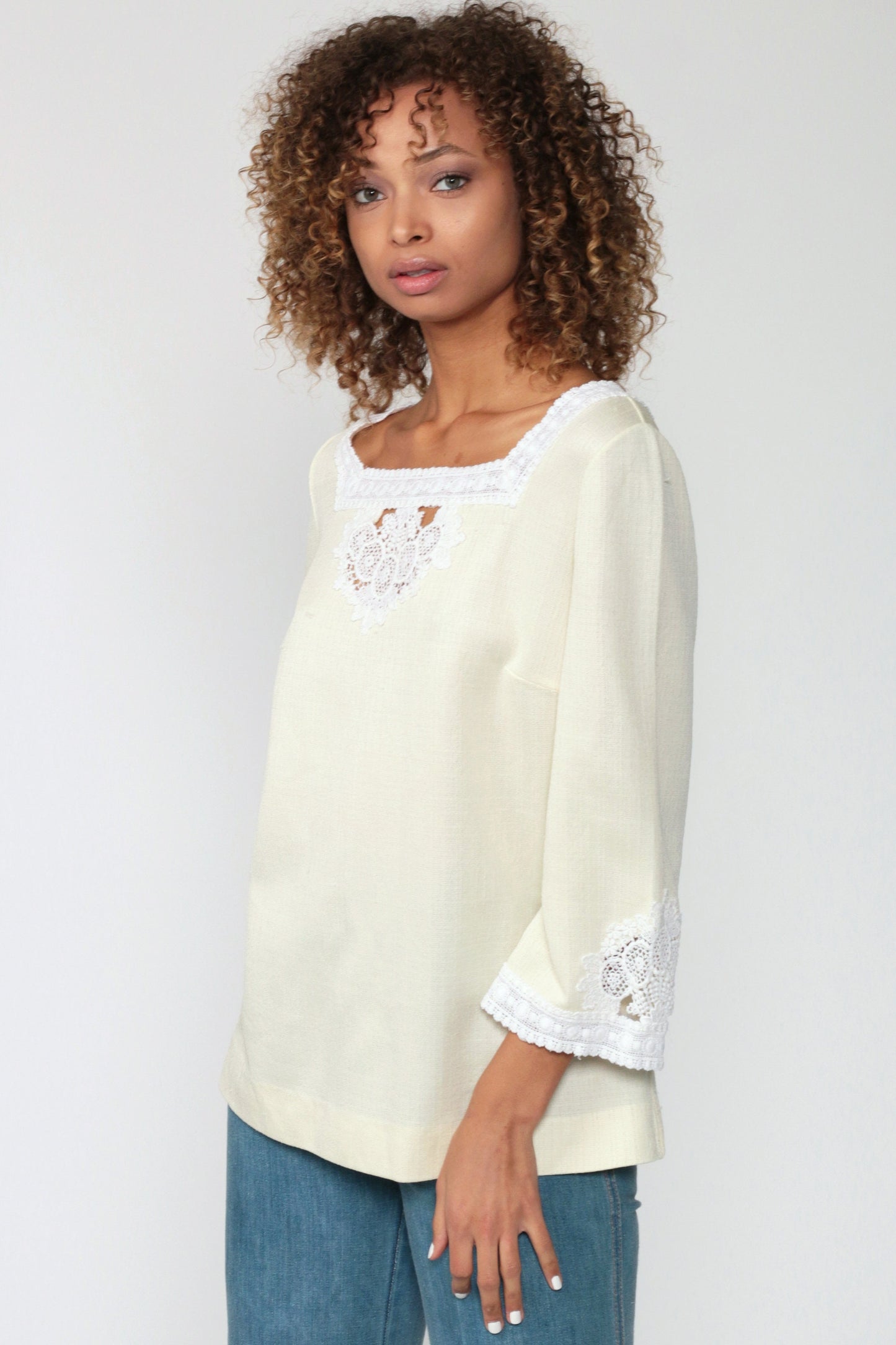 70s Cream Lace Cutout Blouse Long Sleeve Keyhole Top Medium