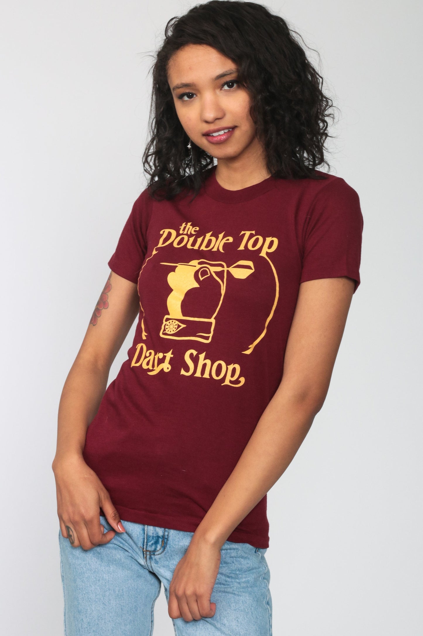 80s Dart Shop Graphic T-Shirt Burgundy Yellow Single Stitch Extra Small