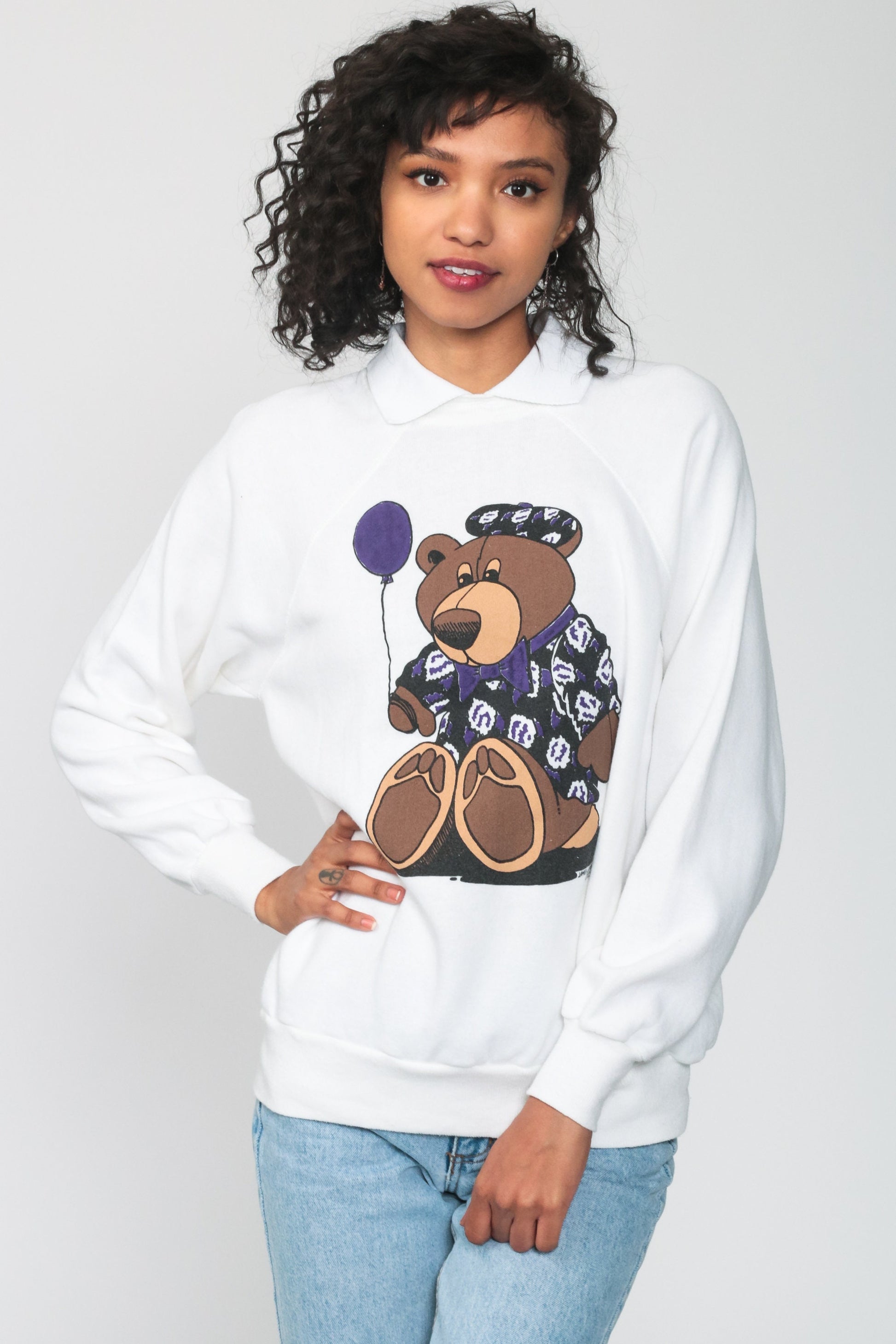 80s Teddy Bear Balloon Raglan Sweatshirt Cream Collar Graphic Medium