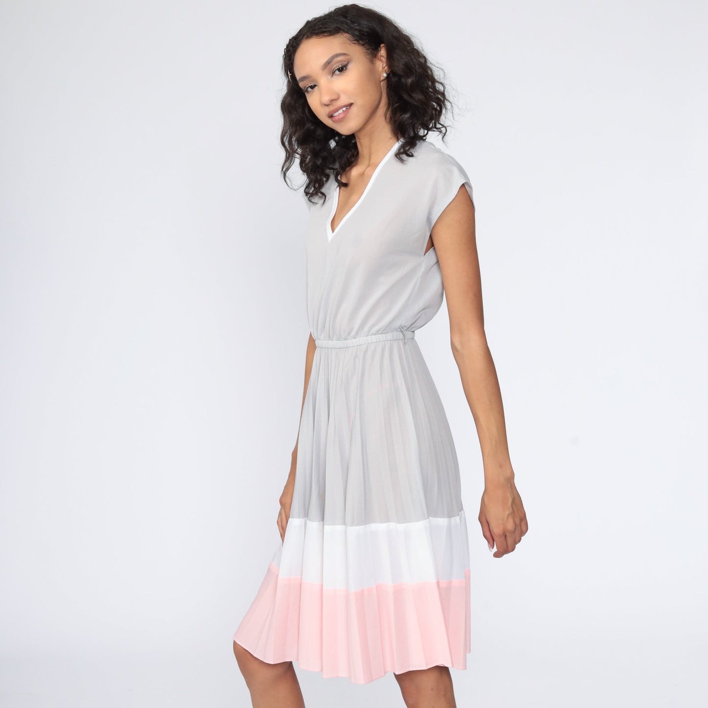 70s Grey Striped Pleated Midi Dress V-Neck High Waist Cap Sleeve Small Medium