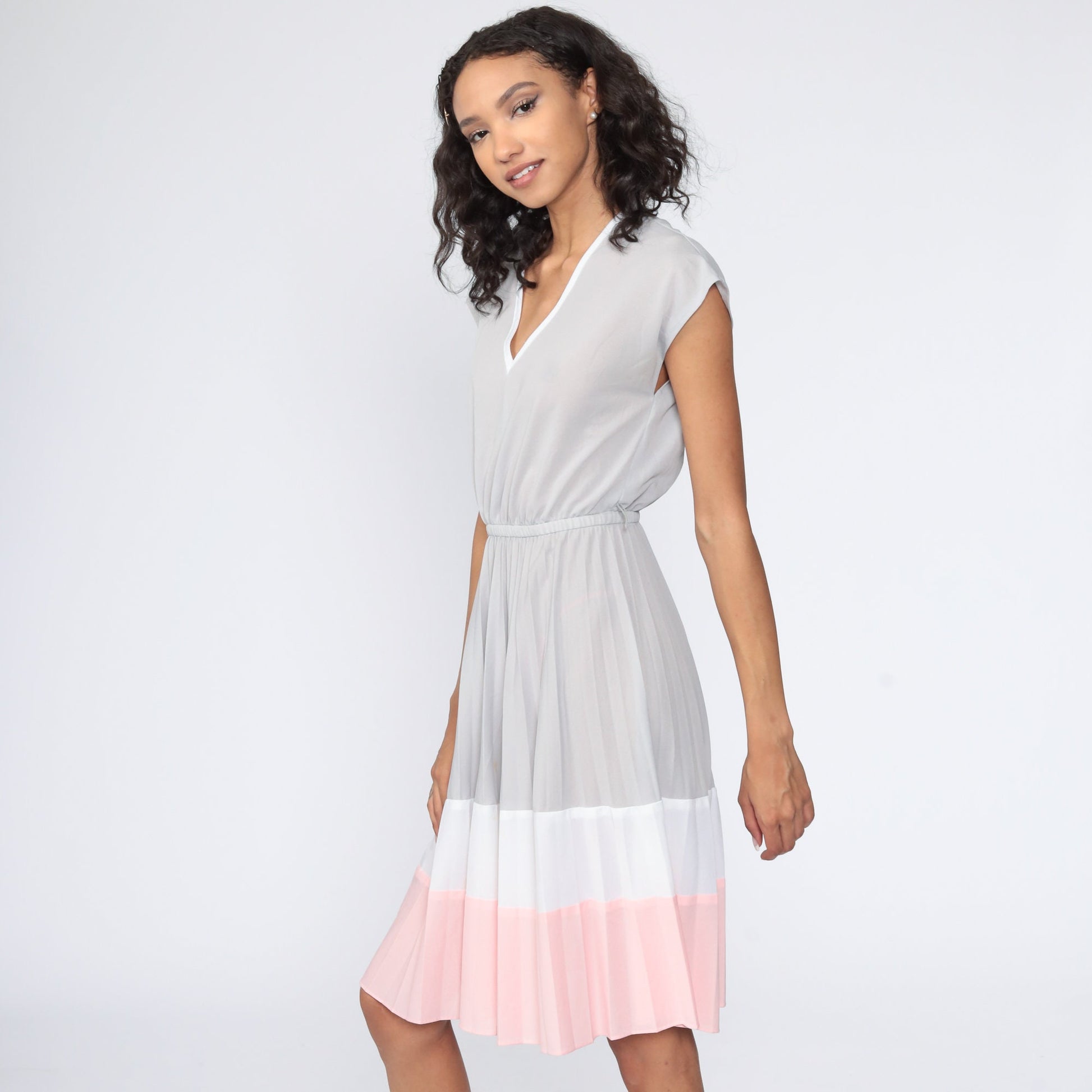 70s Grey Striped Pleated Midi Dress V-Neck High Waist Cap Sleeve Small Medium
