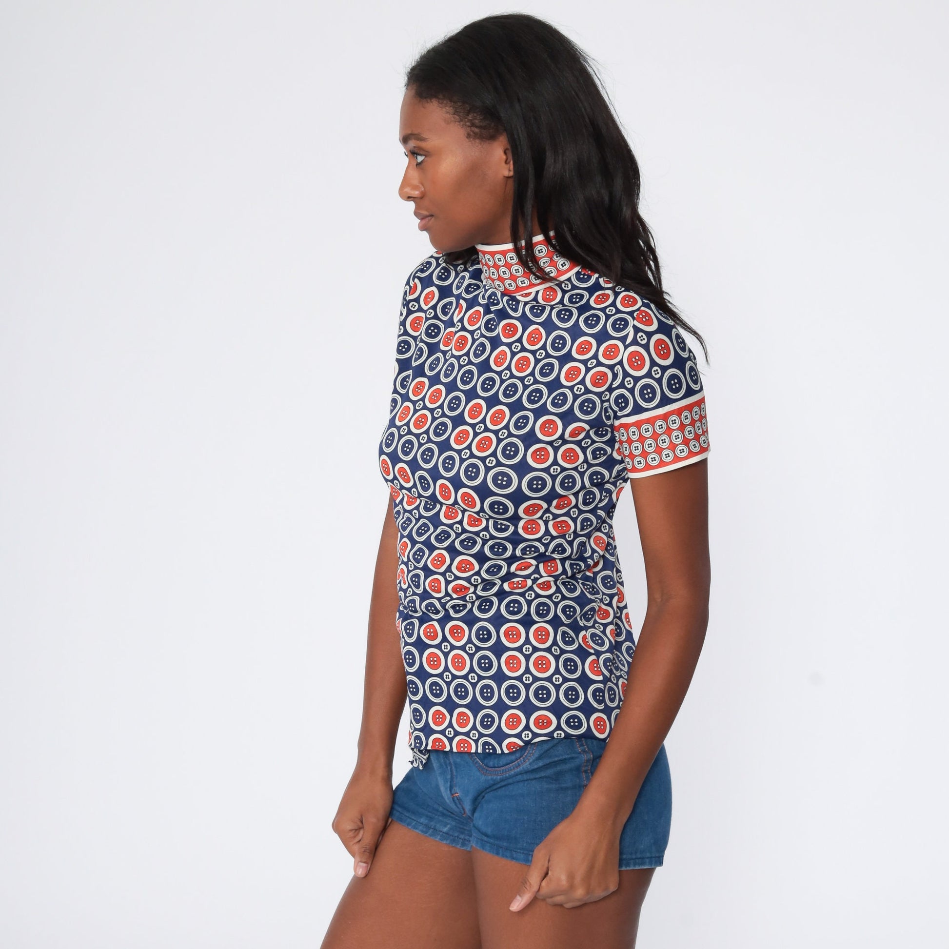 70s Button Print Shirt Mock Neck Short Sleeve Red Blue Small