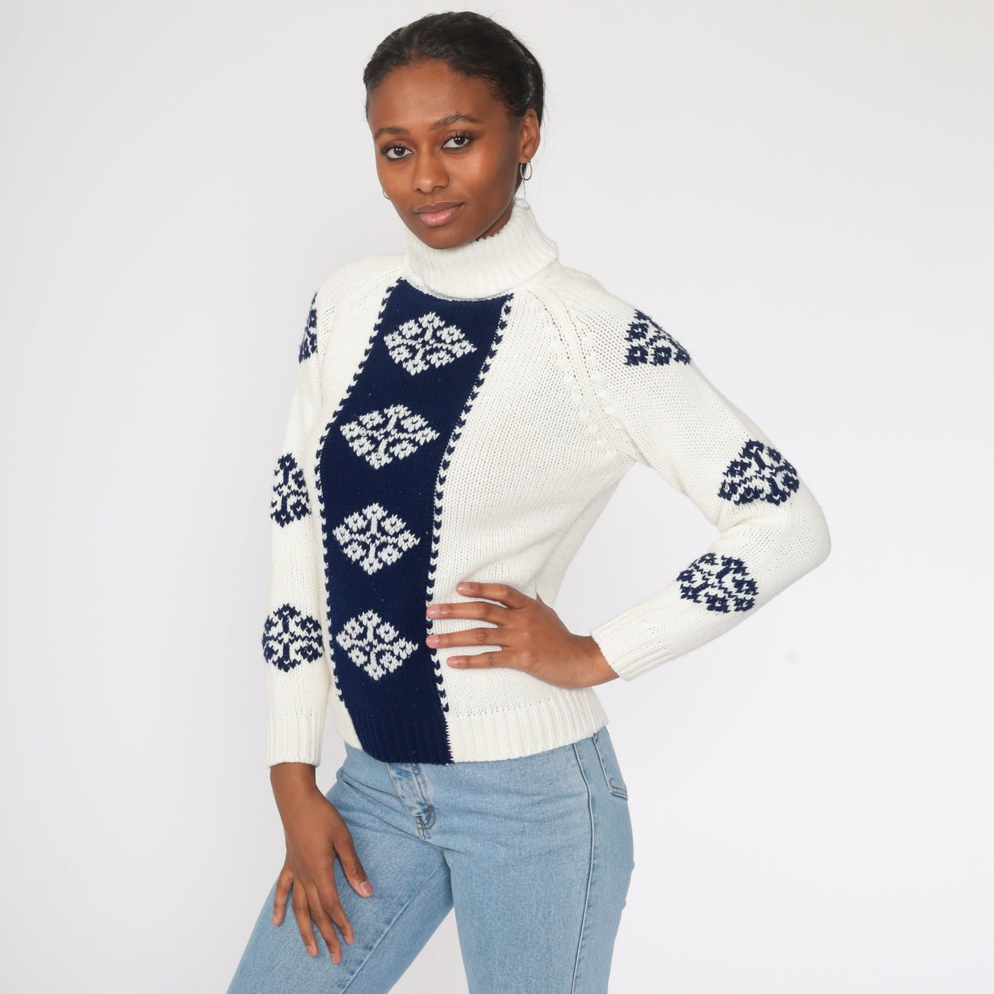 70s White Geometric Turtleneck Sweater Raglan Pullover Extra Small XS