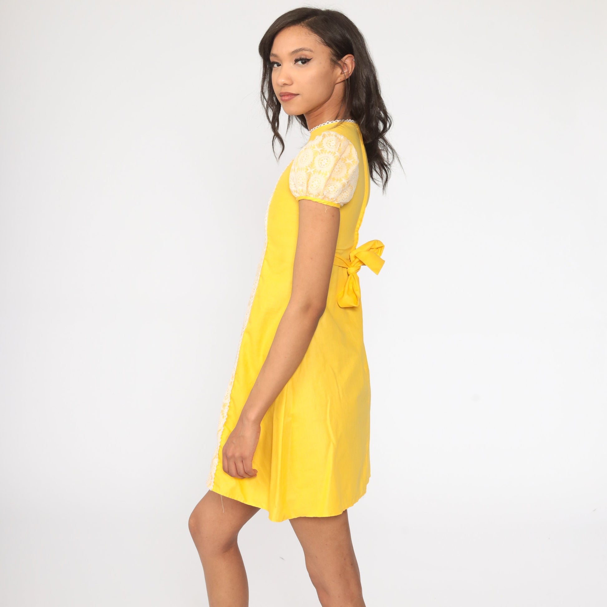 60s Yellow Lace Puff Sleeve Shift Mini Dress 2XS